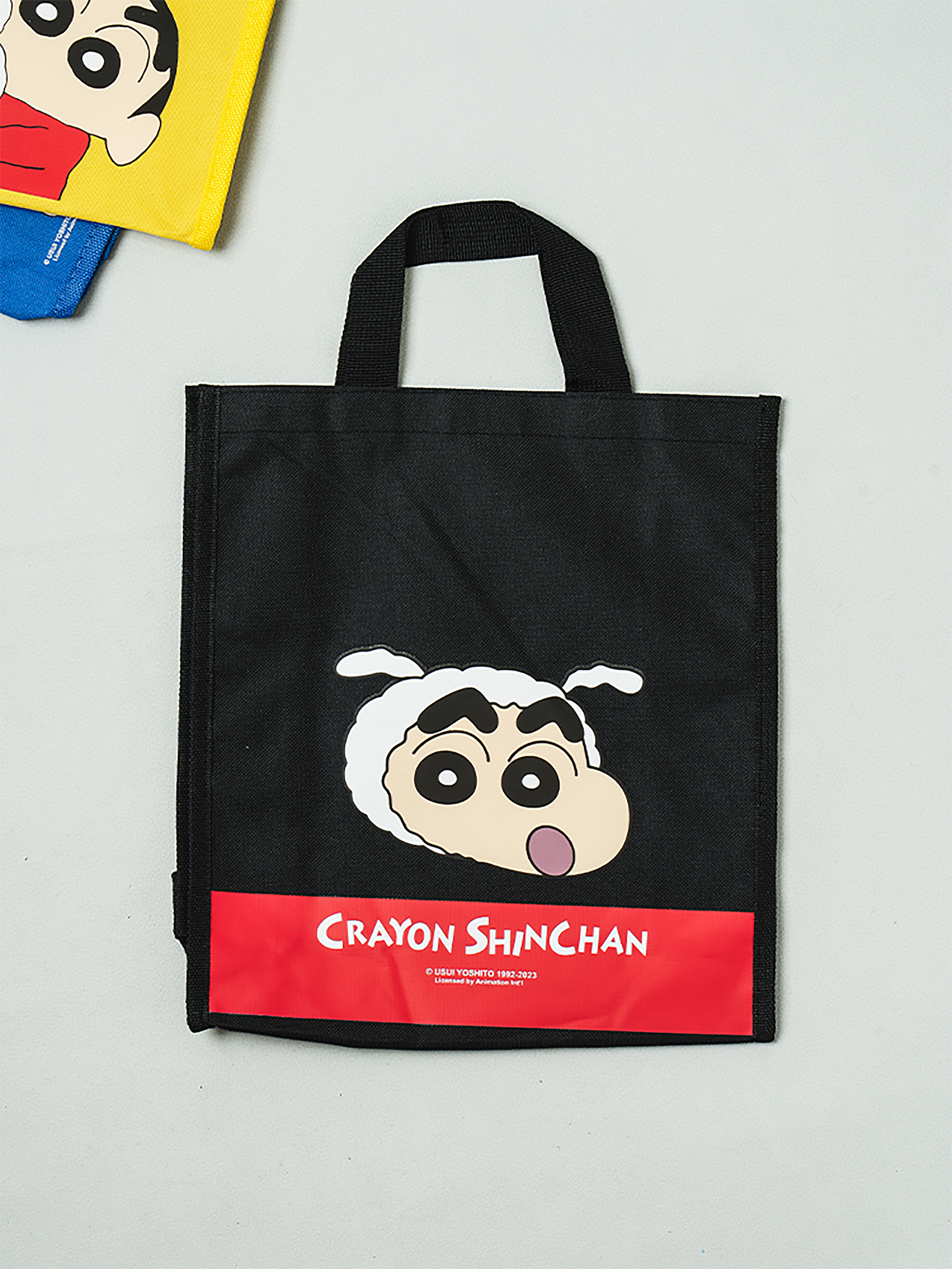 Crayon Shin-chan handle bag