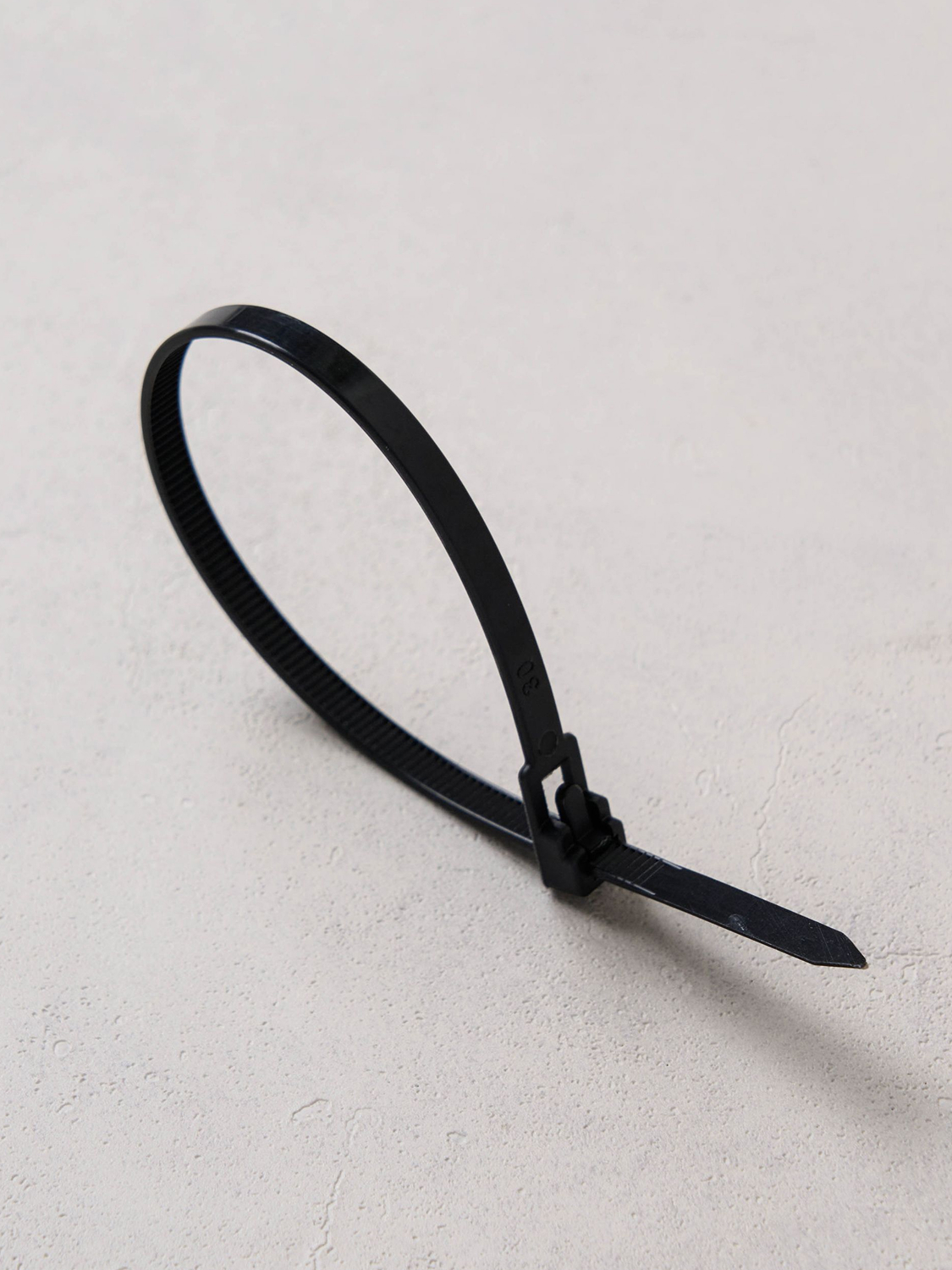 재사용 가능 케이블 타이 4.8 mm X 20 cm 30개입 블랙