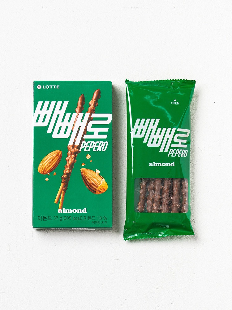 Lotte Almond Pepero 37 g