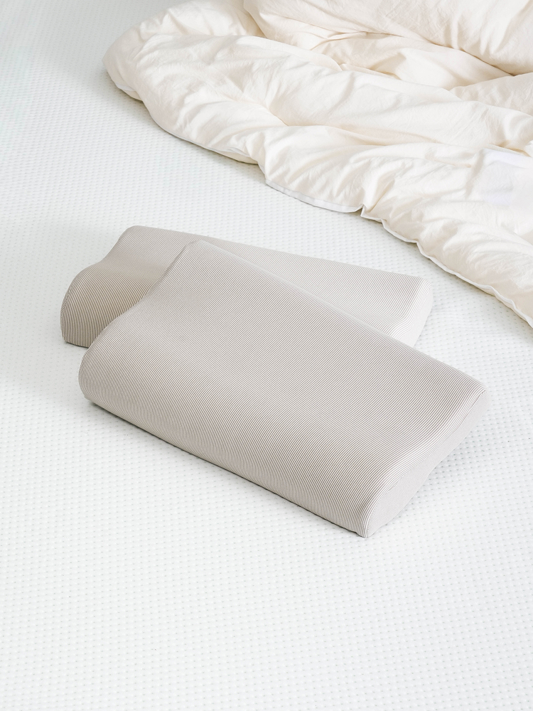 Memory foam striped pillow 45
