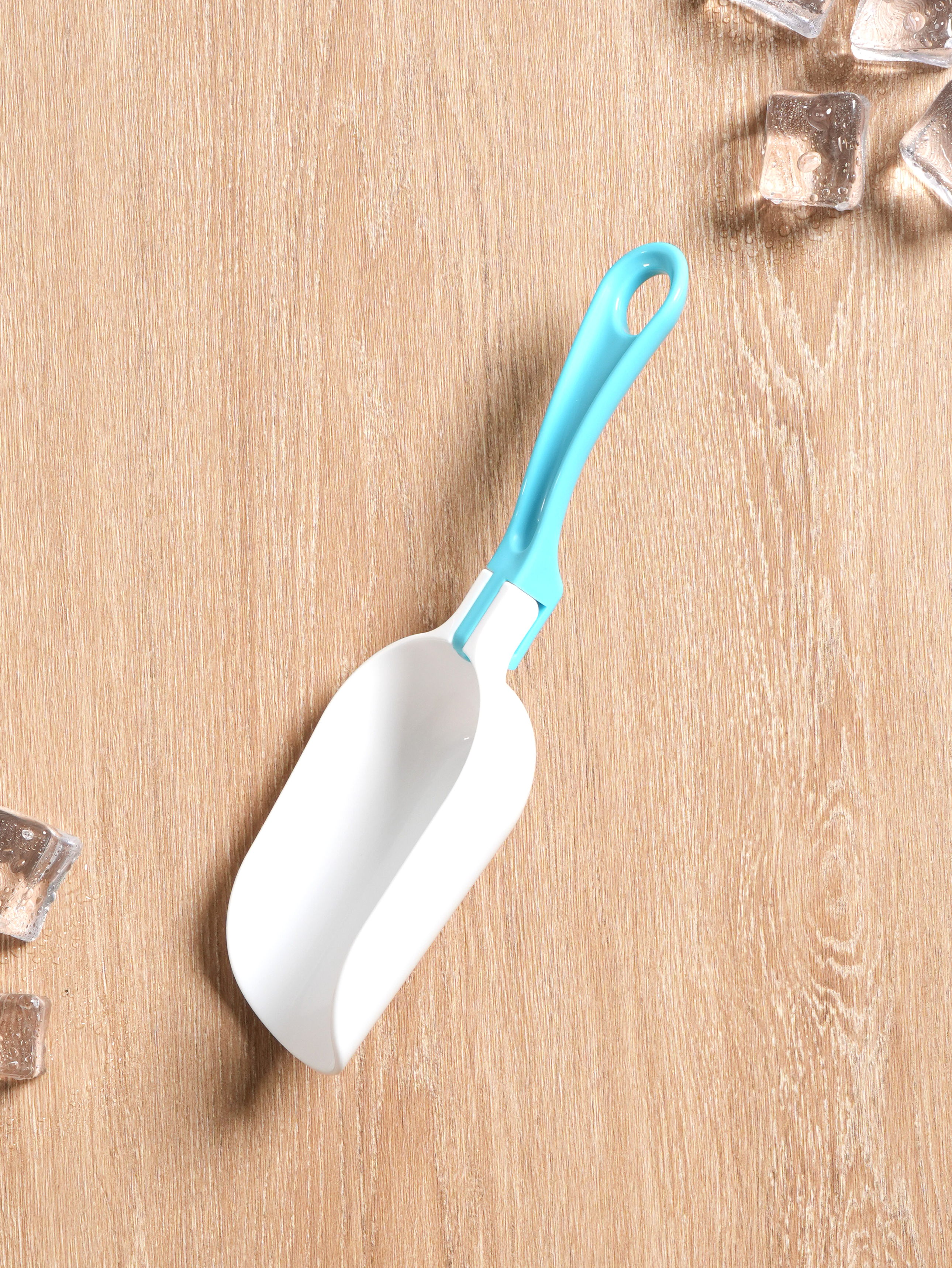 Japanese folding ice scoop