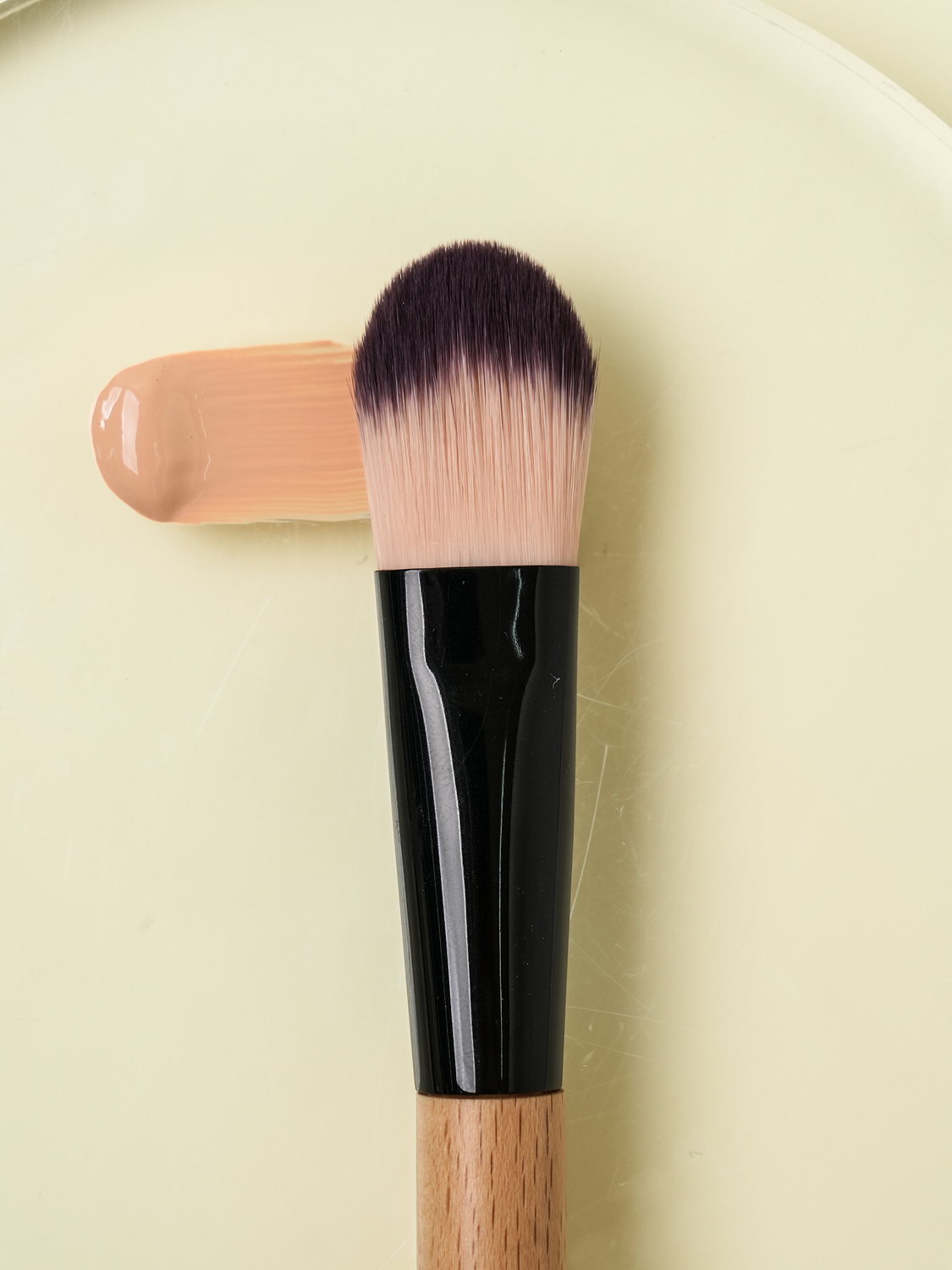 Beachwood Foundation Brush