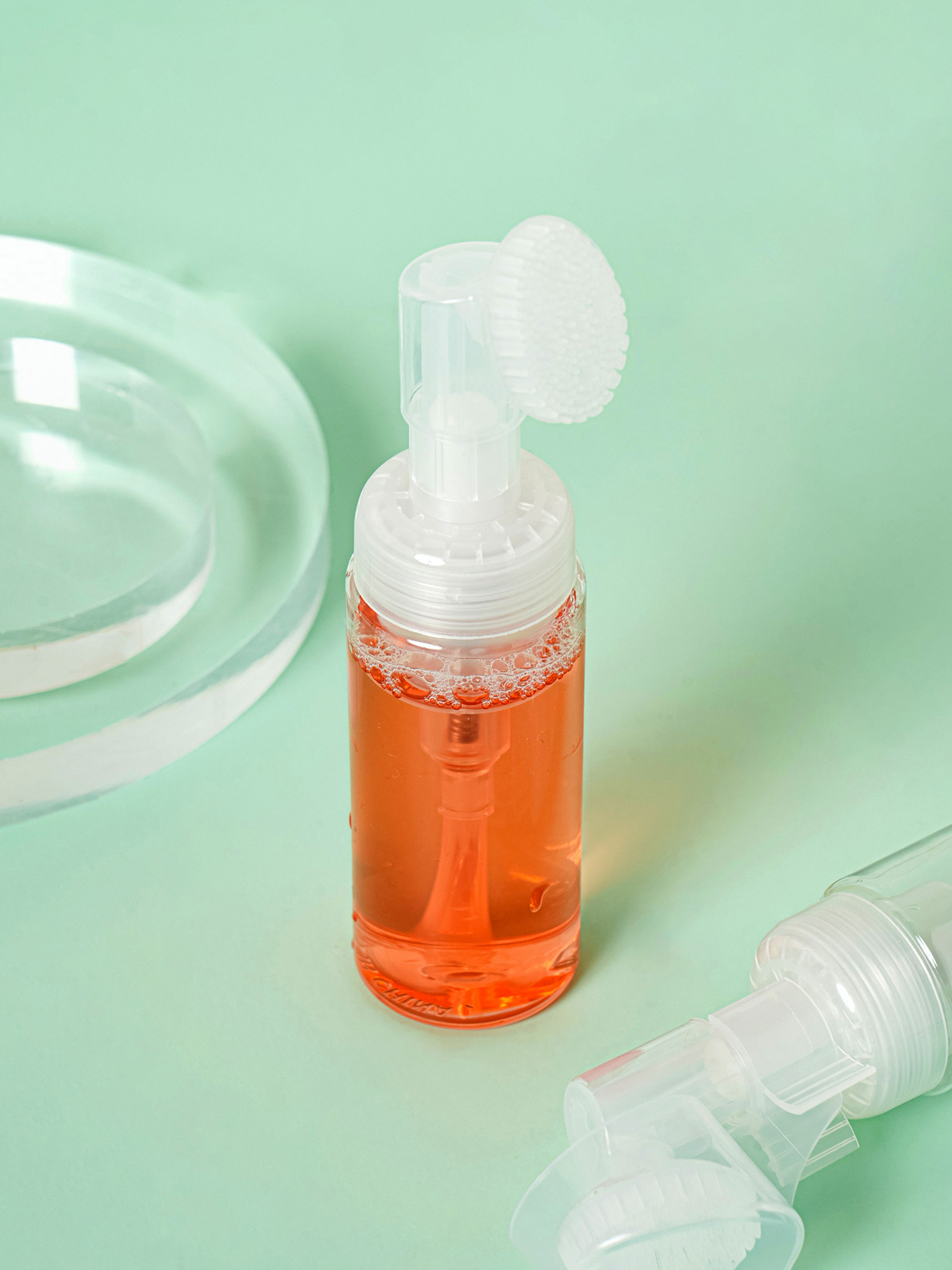 Brush head foam container 60 ml