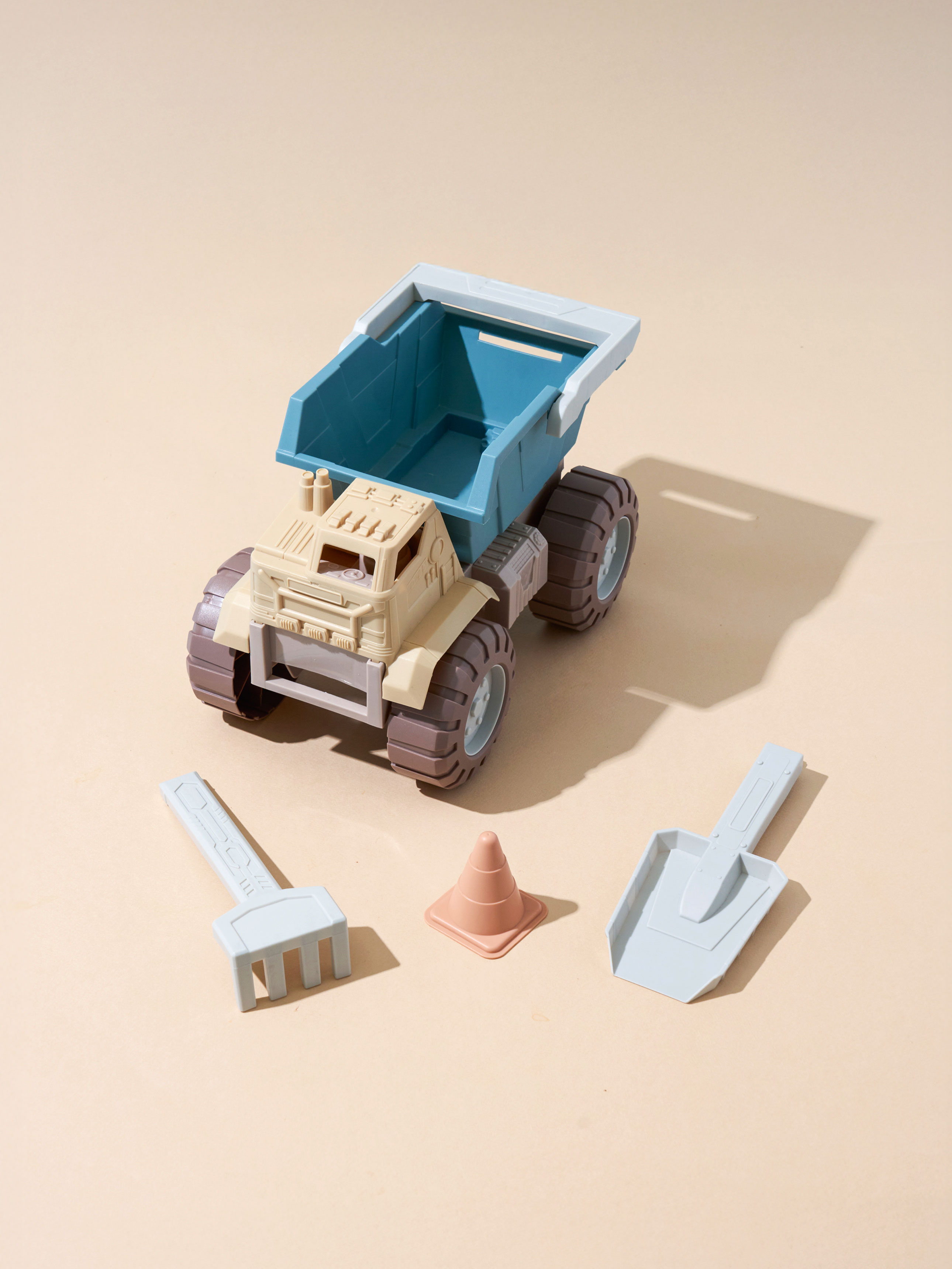 Sand Play Dump Truck Set