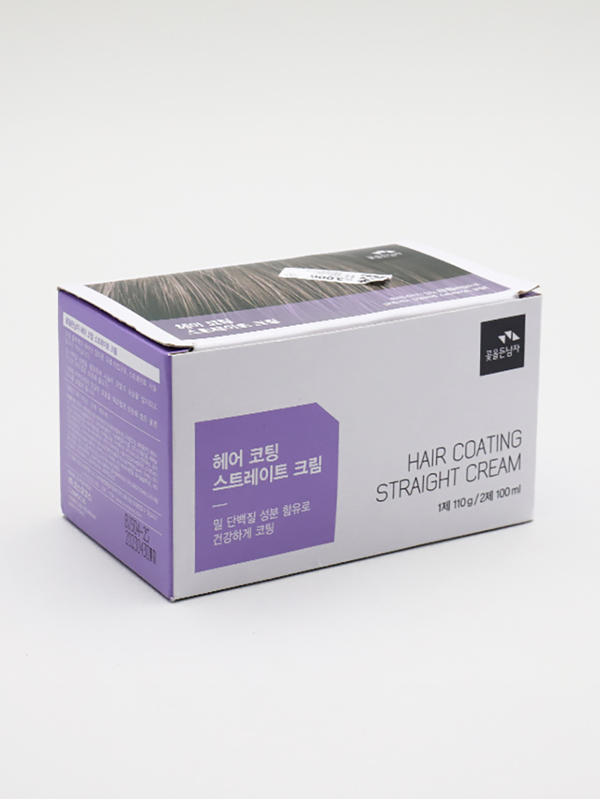Man with Flowers Hair Coating Straight Cream