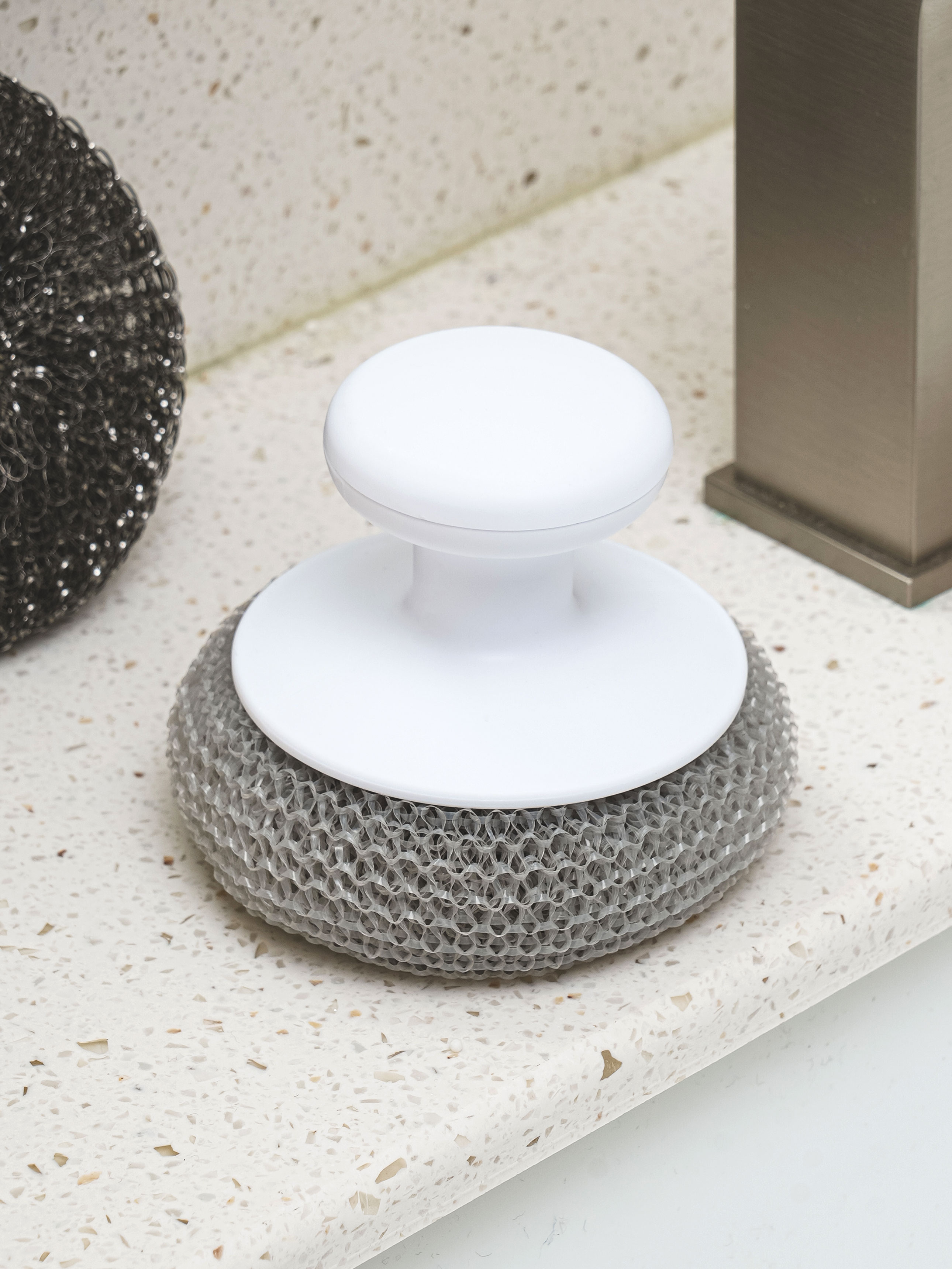 2-pack of replaceable handle cleaning brushes