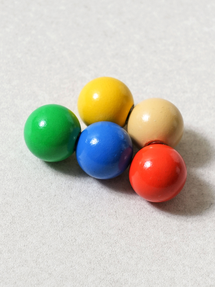 5 round colored magnets