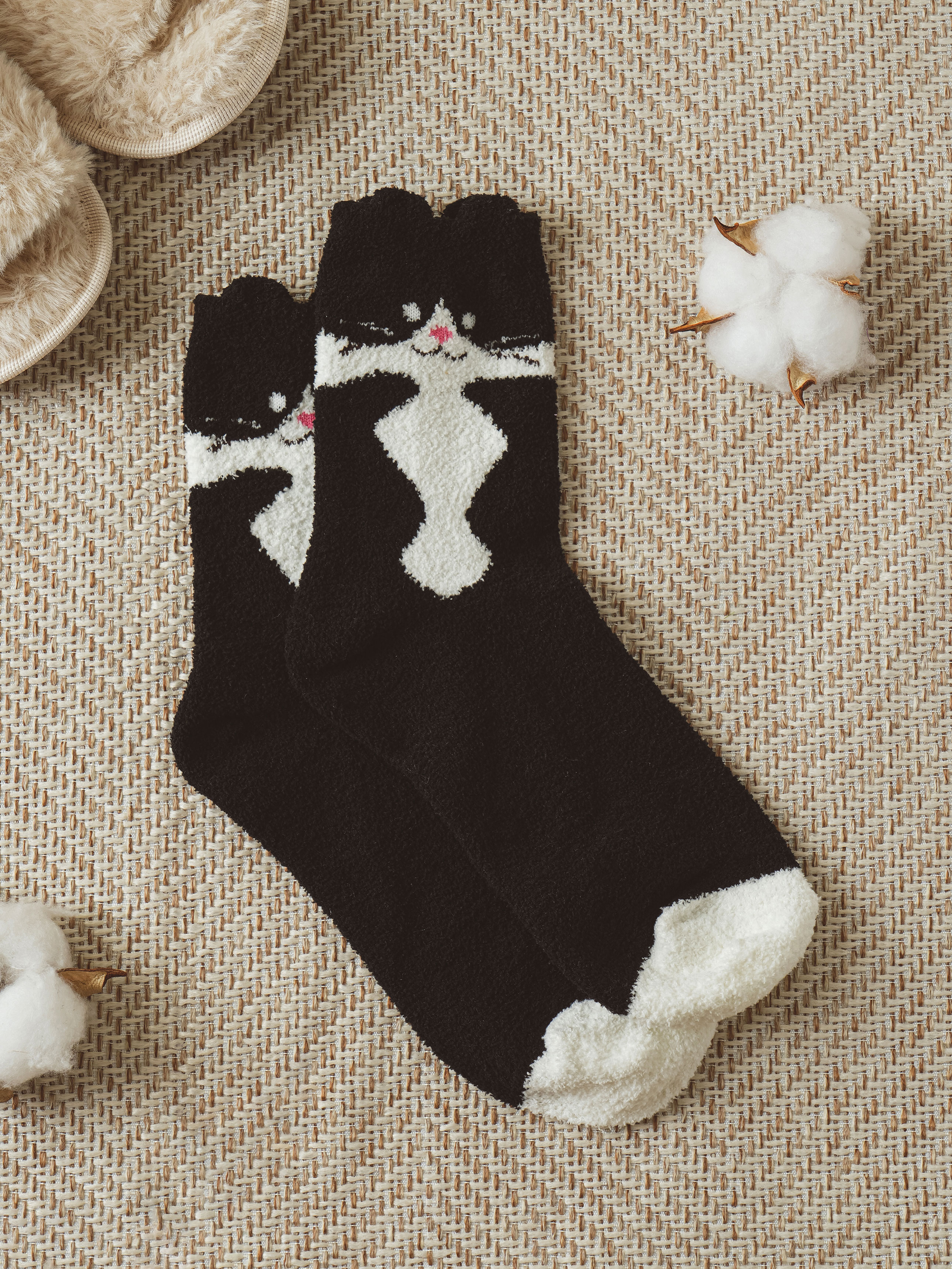 Kikiya Socks Cat Family Sleep Socks Black