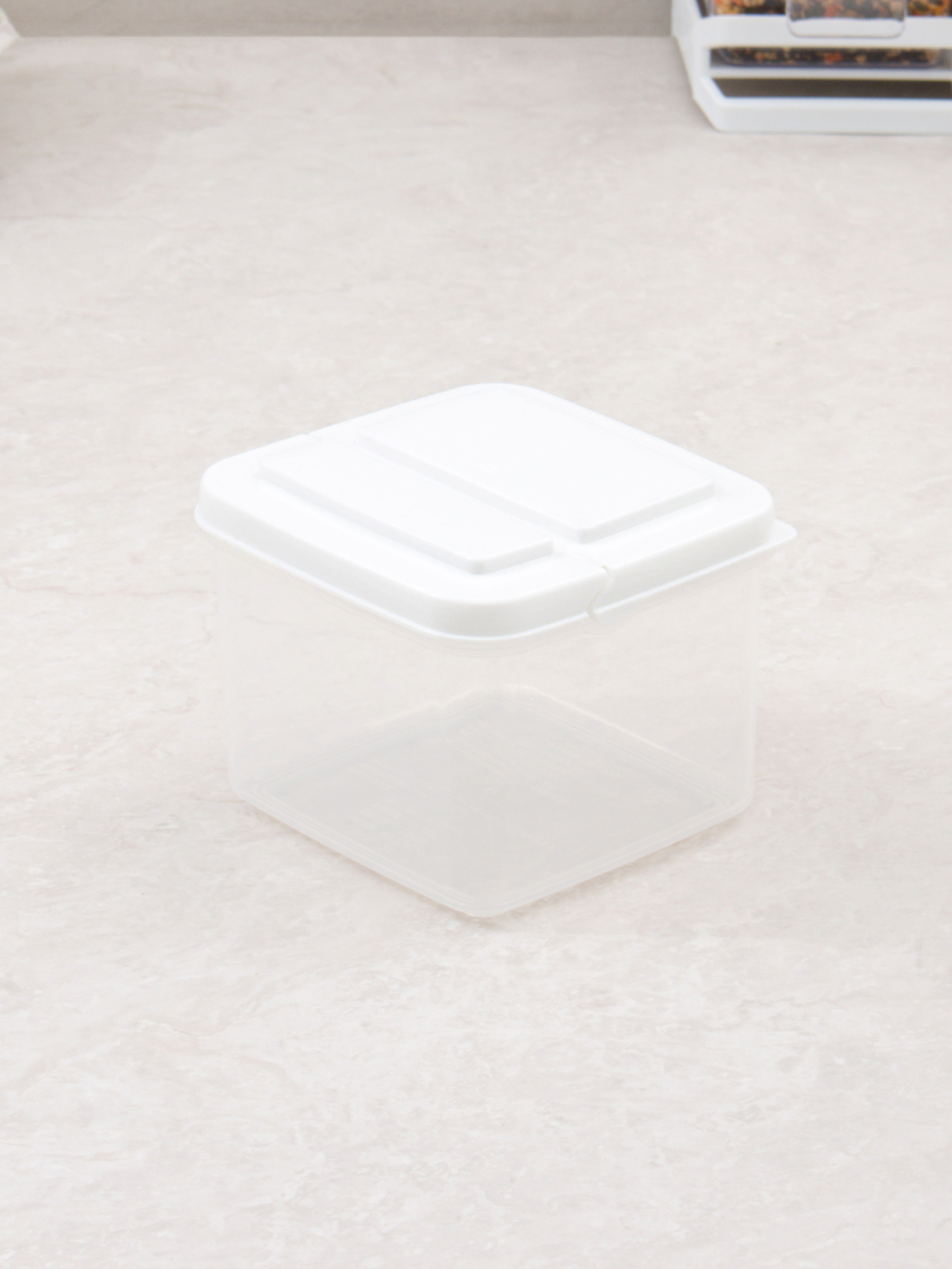 430 ml sealed container with lid made in Japan