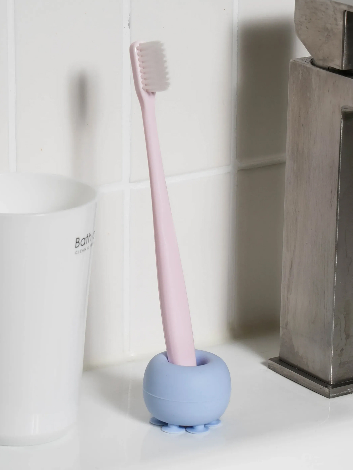 Silicone toothbrush holder suction type blue