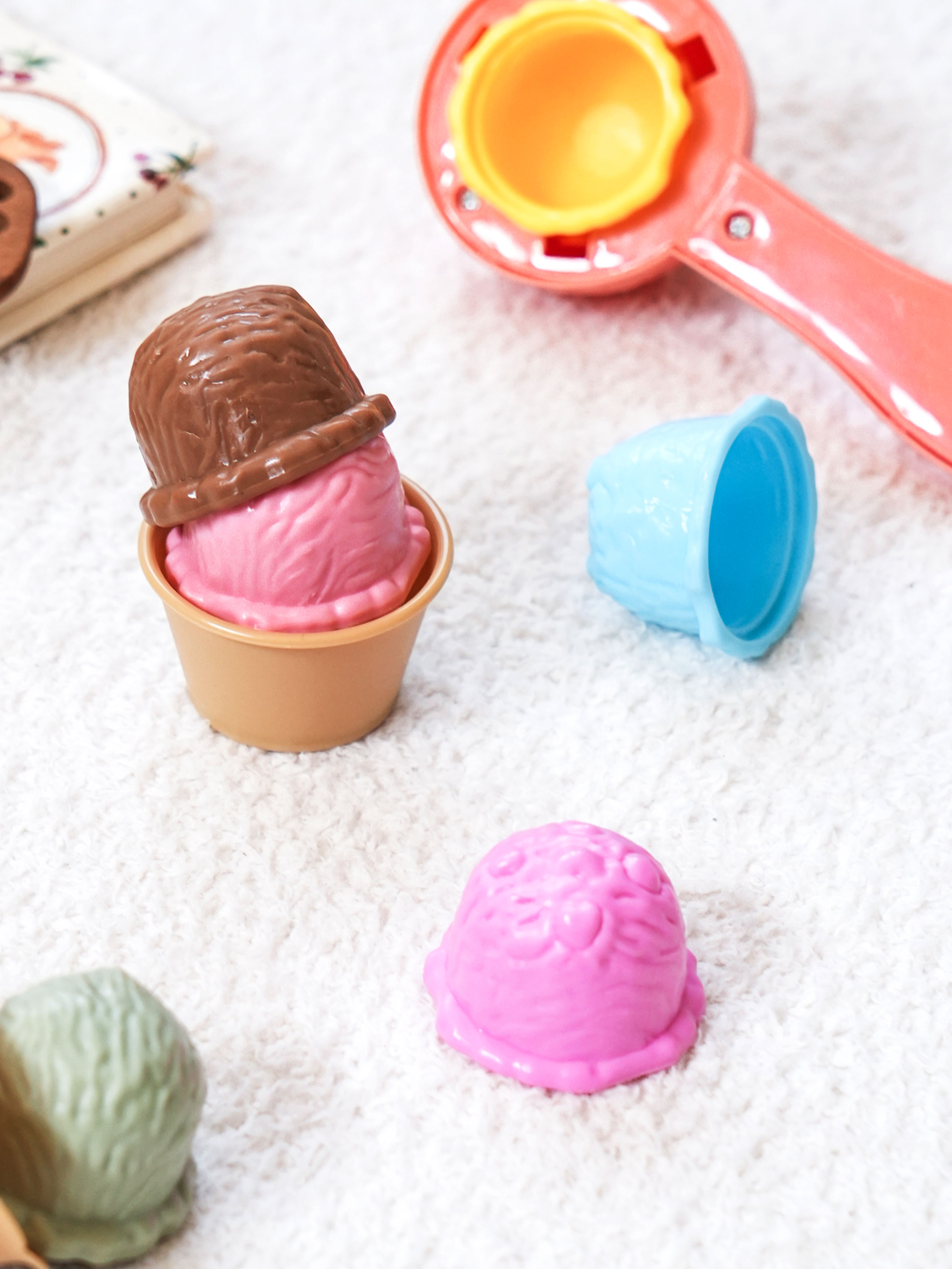 ice cream stacking game