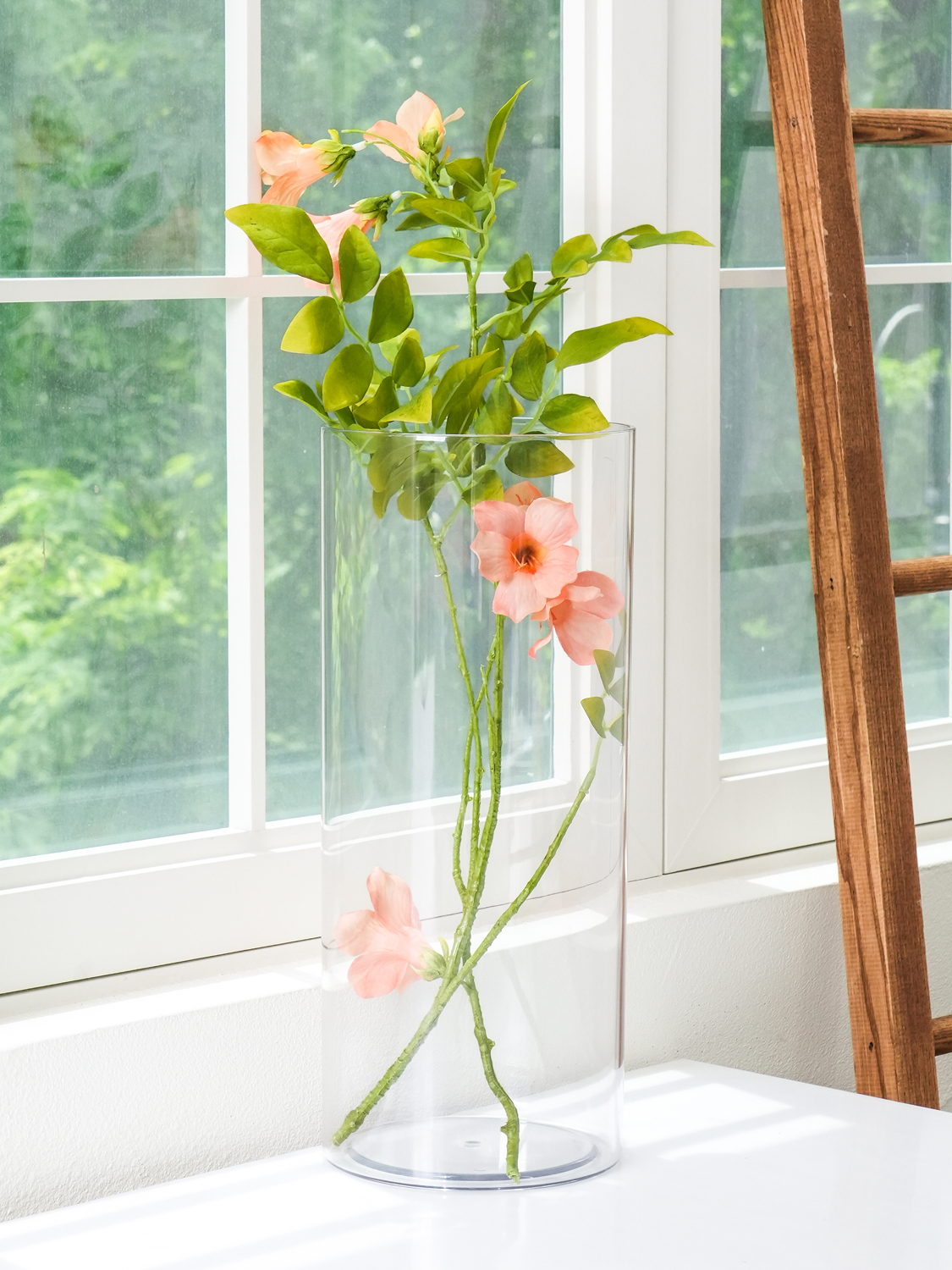 Plastic transparent vase 35 cm