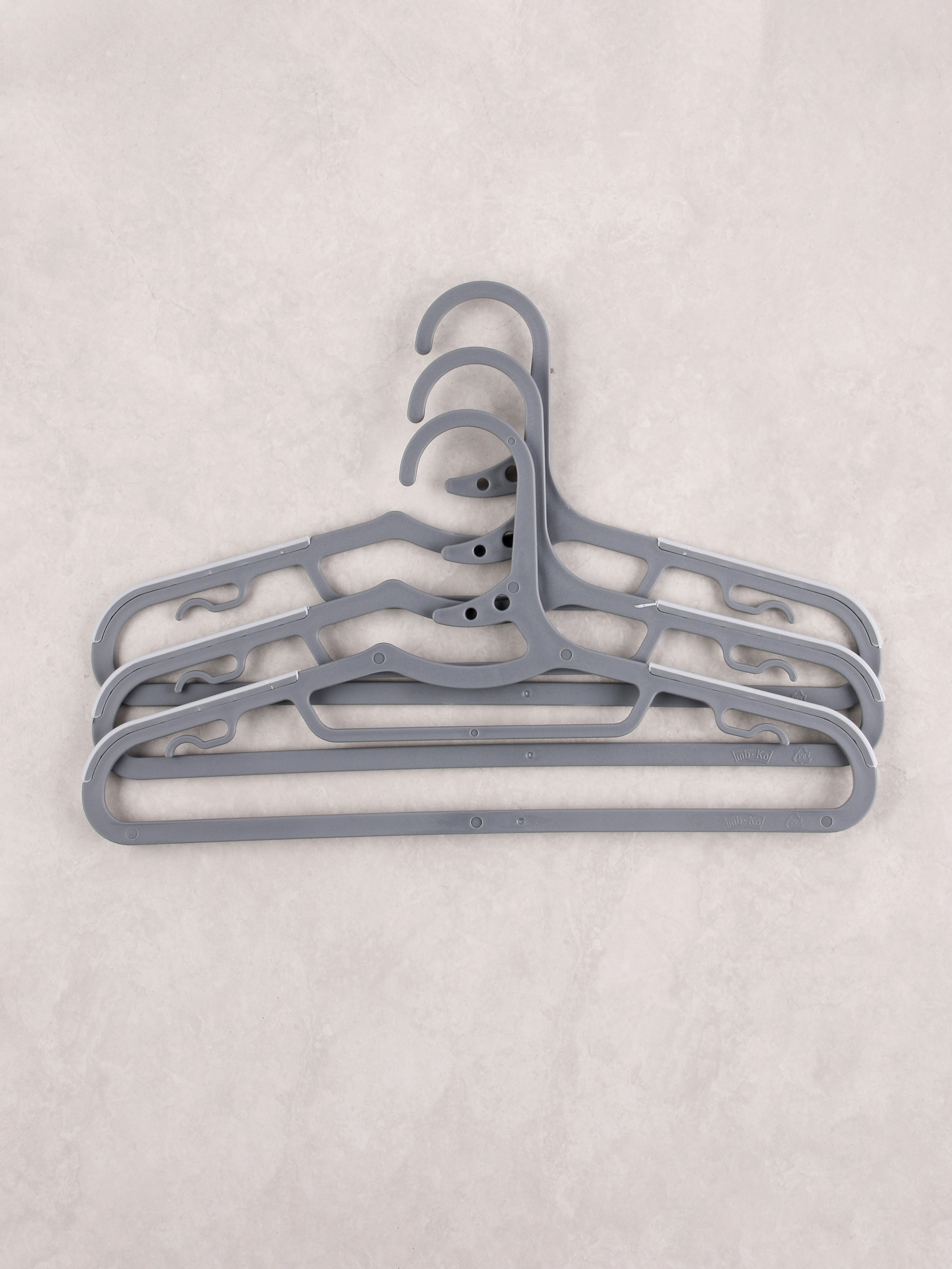 Non-slip hanger standard type 3 pack deep gray