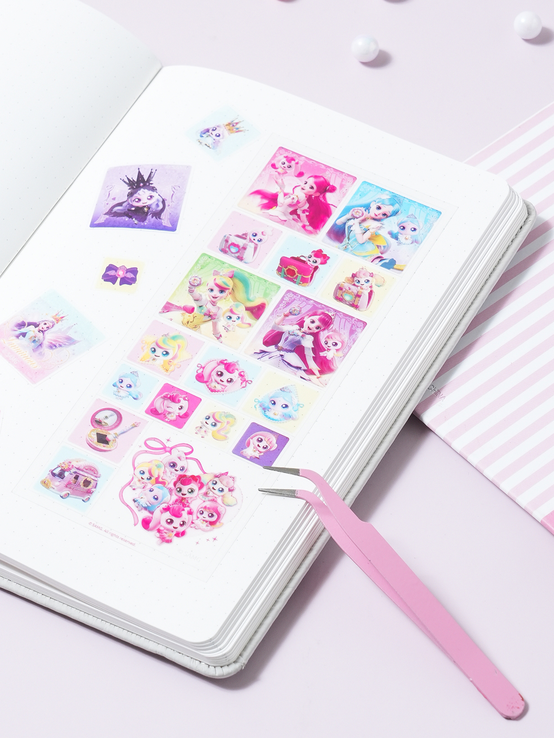 Catch! 3 pieces of Tiniping 6 square stickers