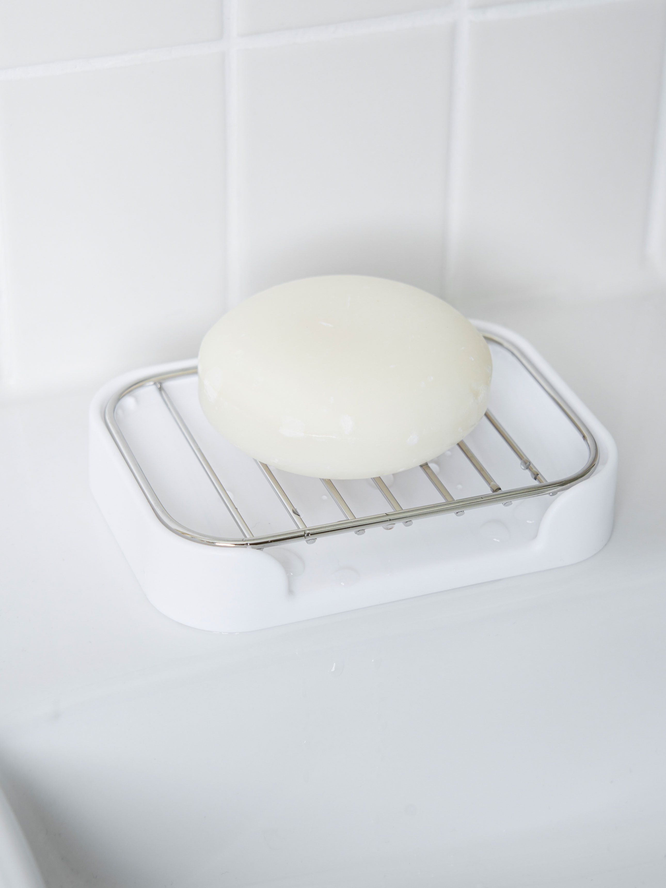 Diagonal Drainage Soap Dish