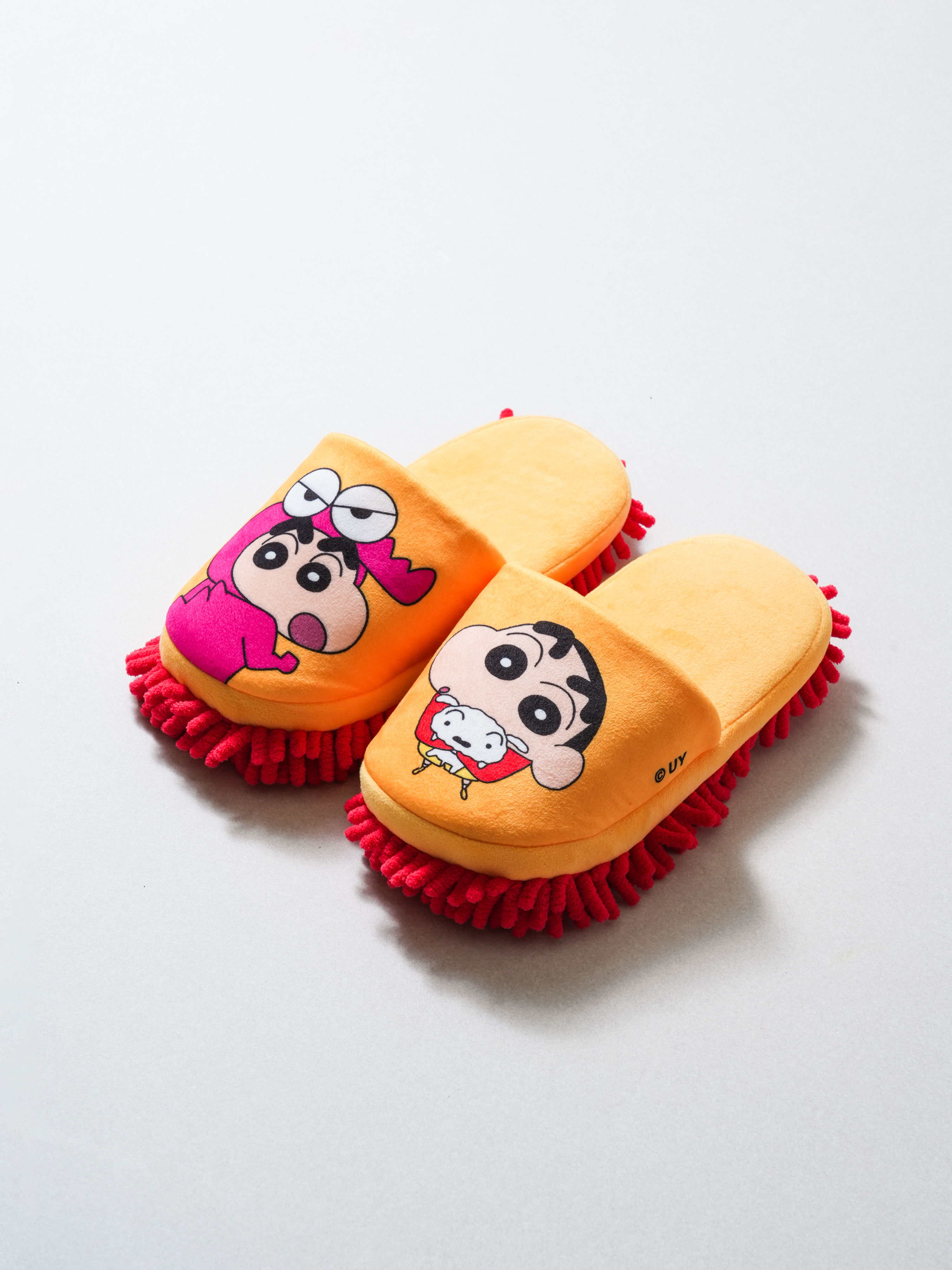Crayon Shin-chan cleaning slippers 250-270 mm yellow