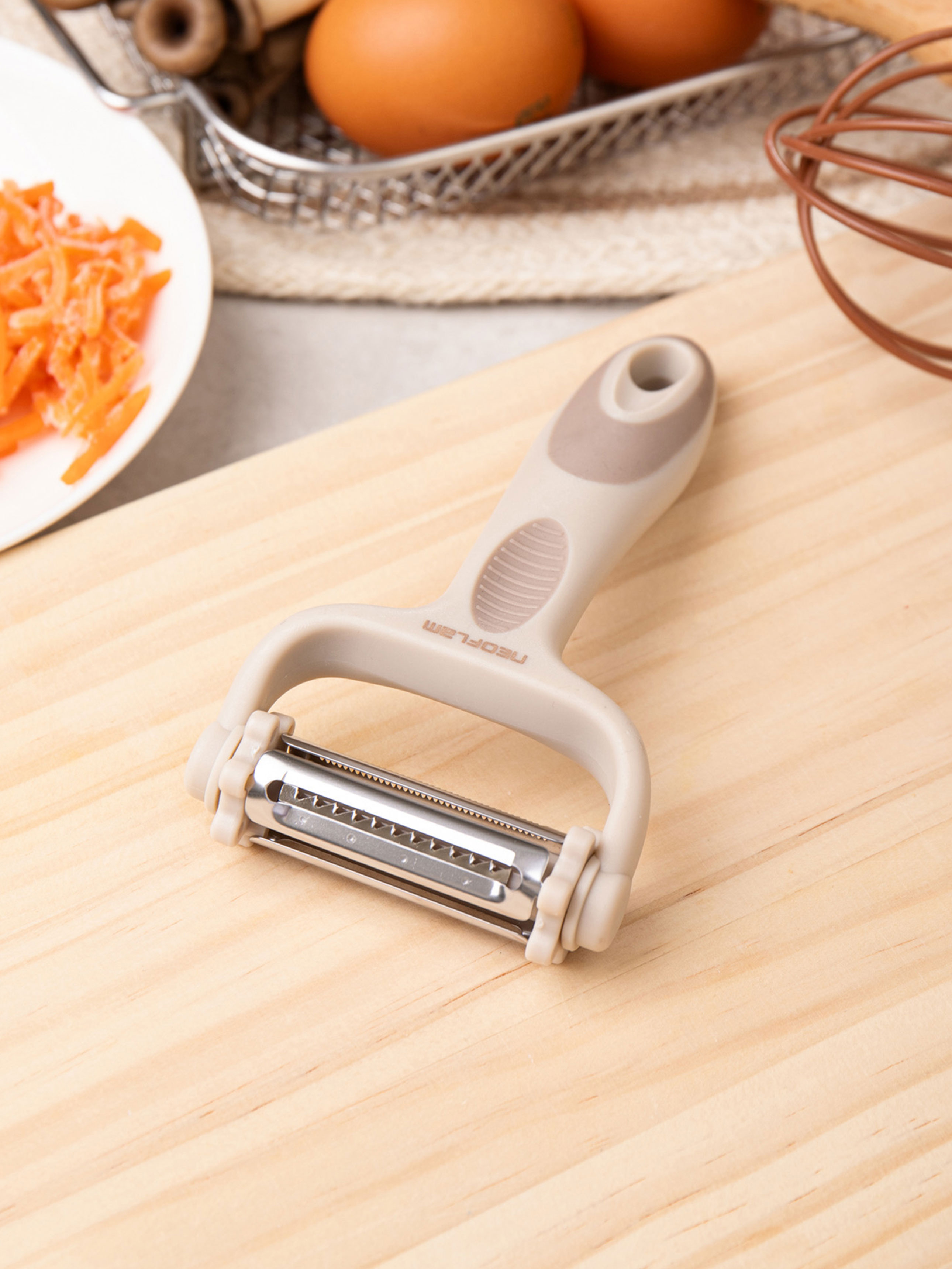 Neoflam stainless steel 3-function vegetable knife