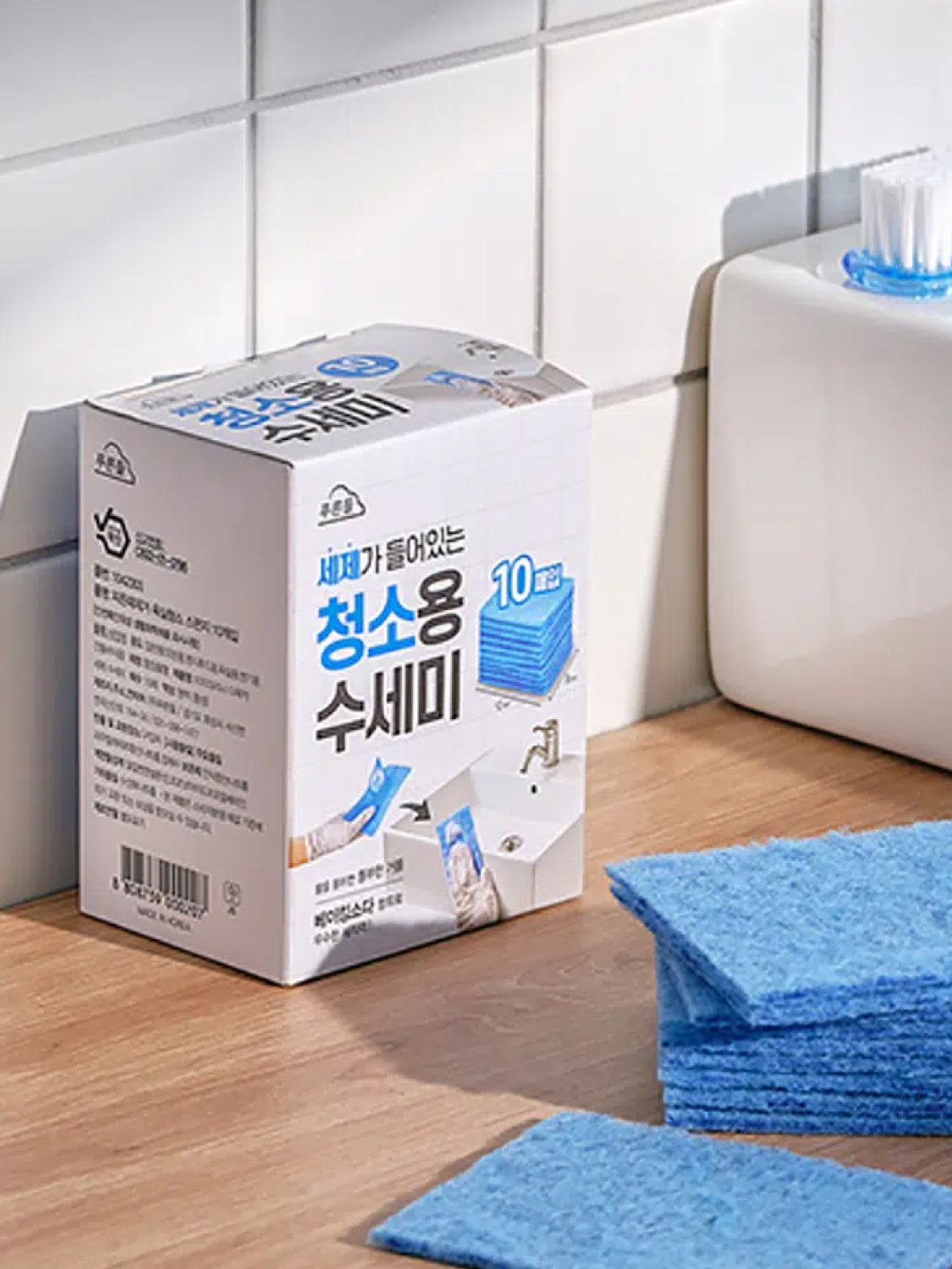 10 bathroom cleaning sponges