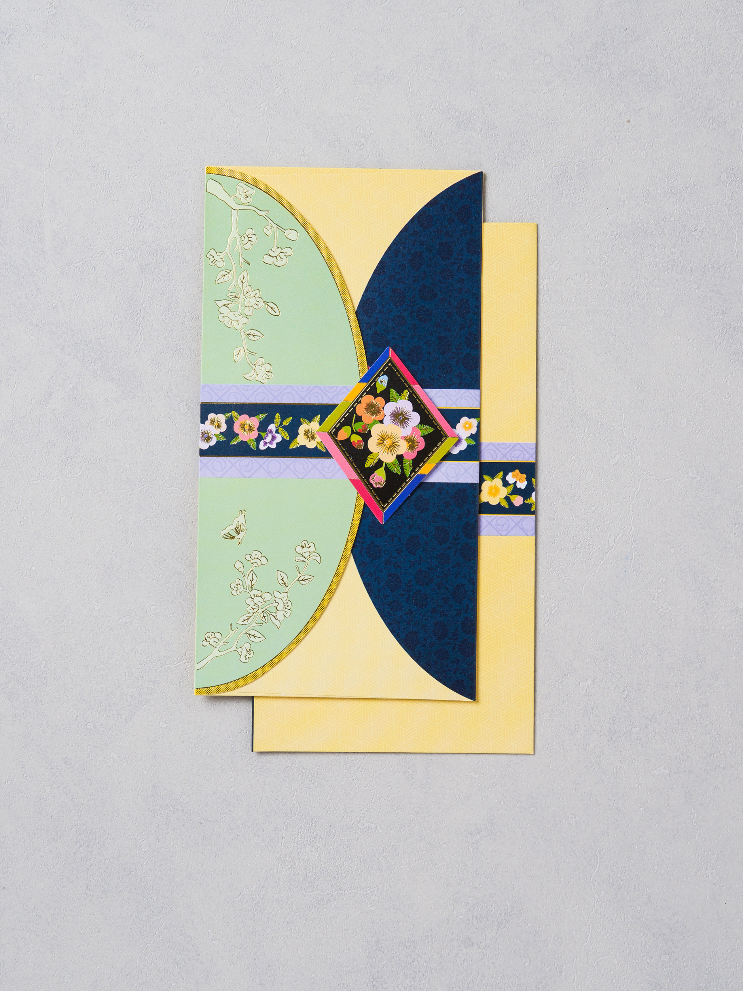 2 sets of traditional design envelopes, yellow