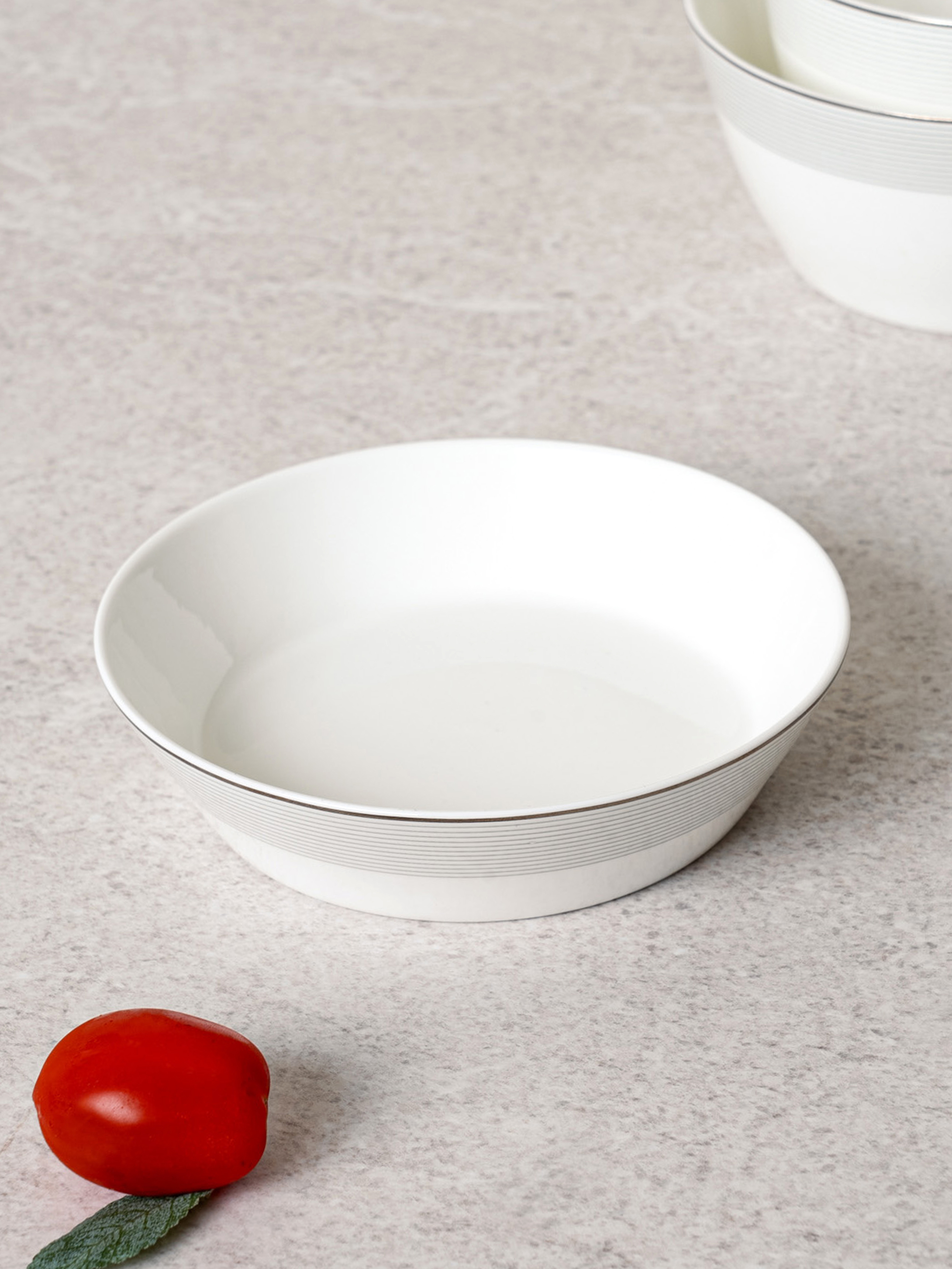 Bone china silver striped side dish 13 cm
