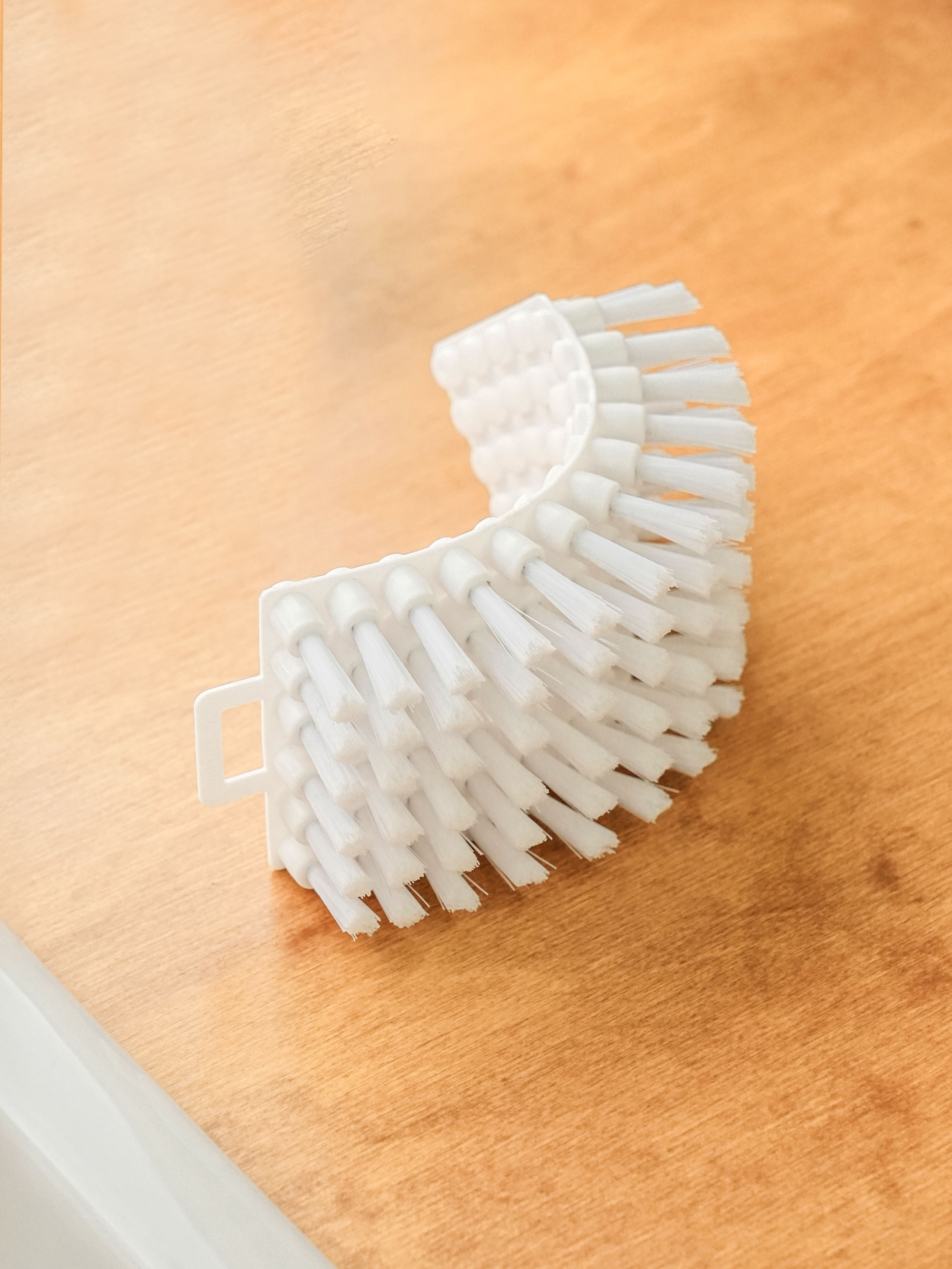 flexible floor cleaning brush
