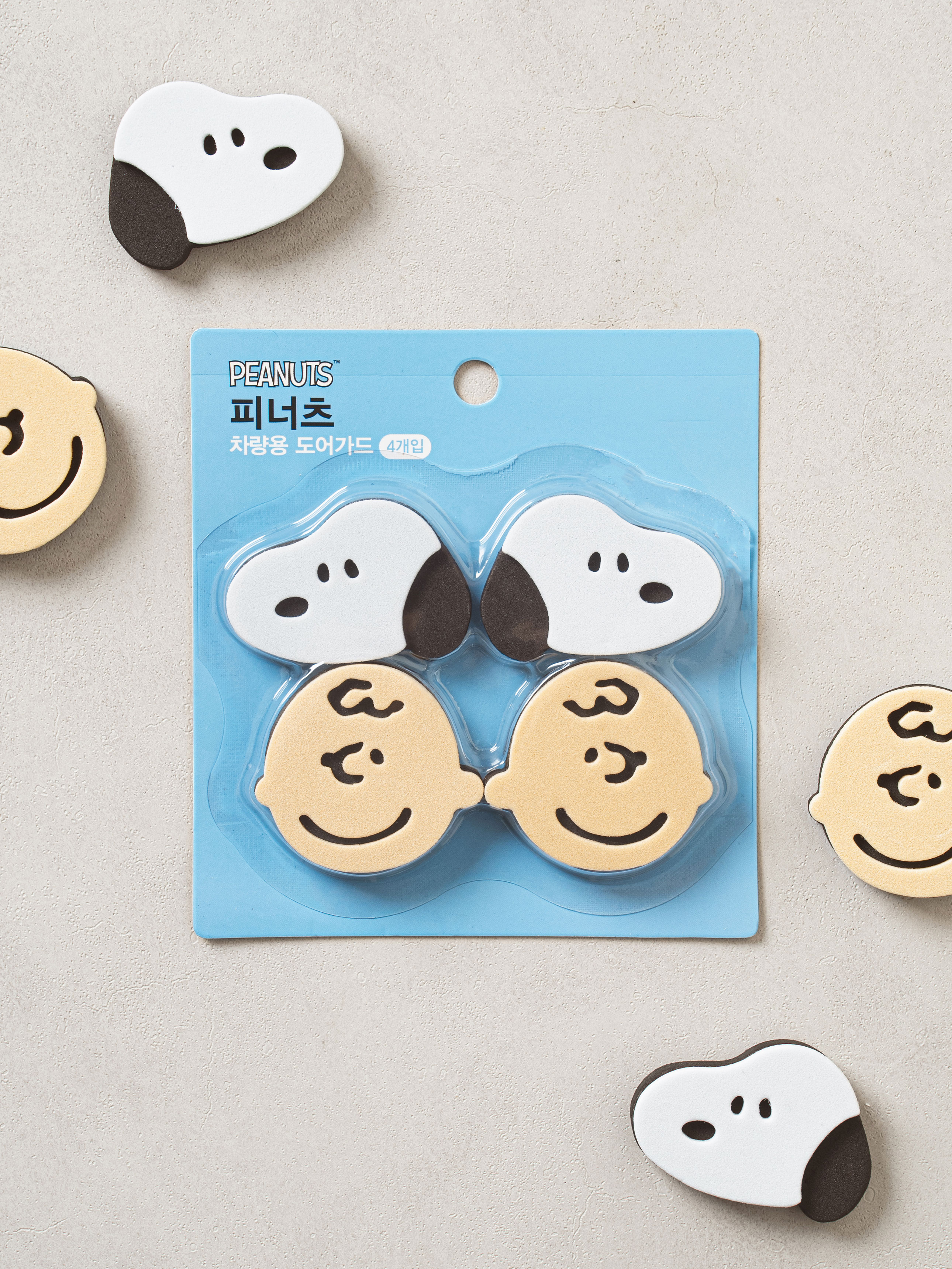 Peanuts car door guards 4pcs