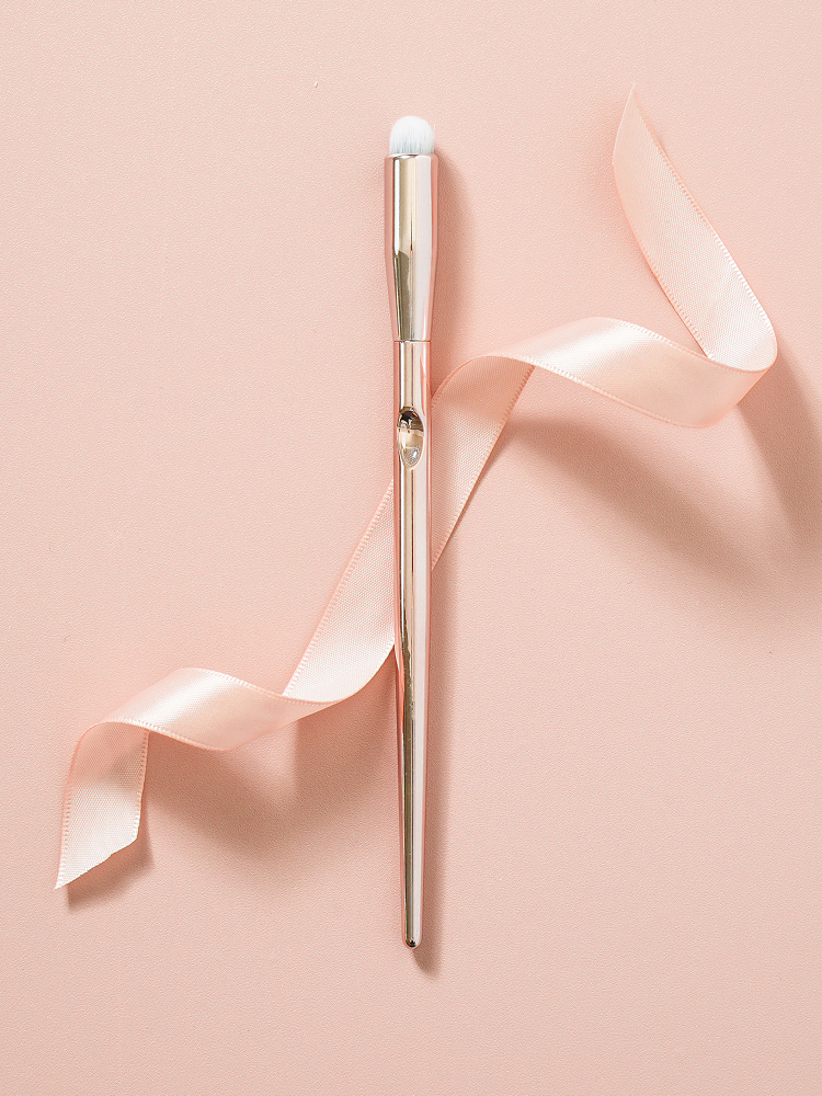 Pink Metal Concealer Brush