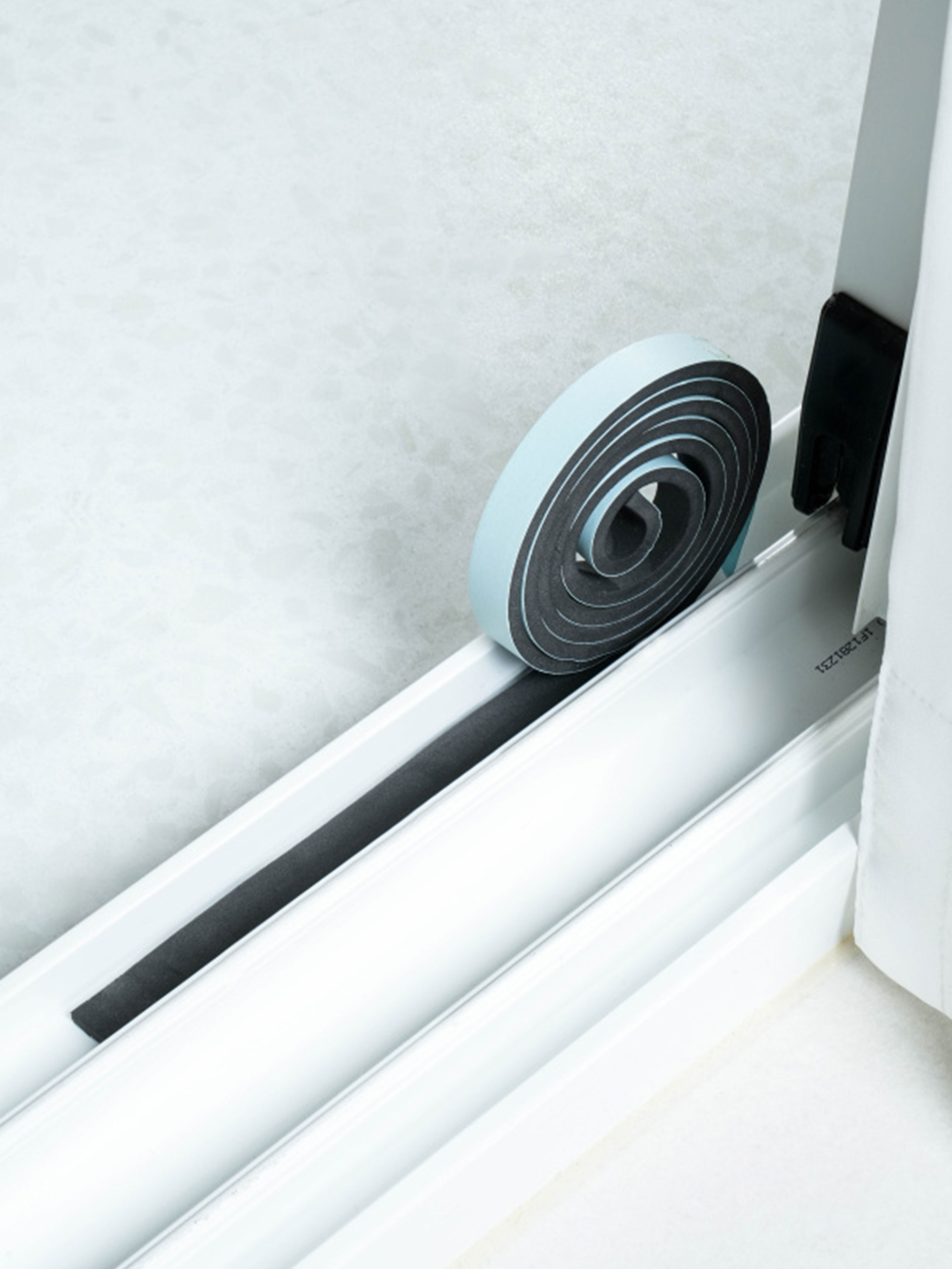4 seasons windproof soundproof tape medium size