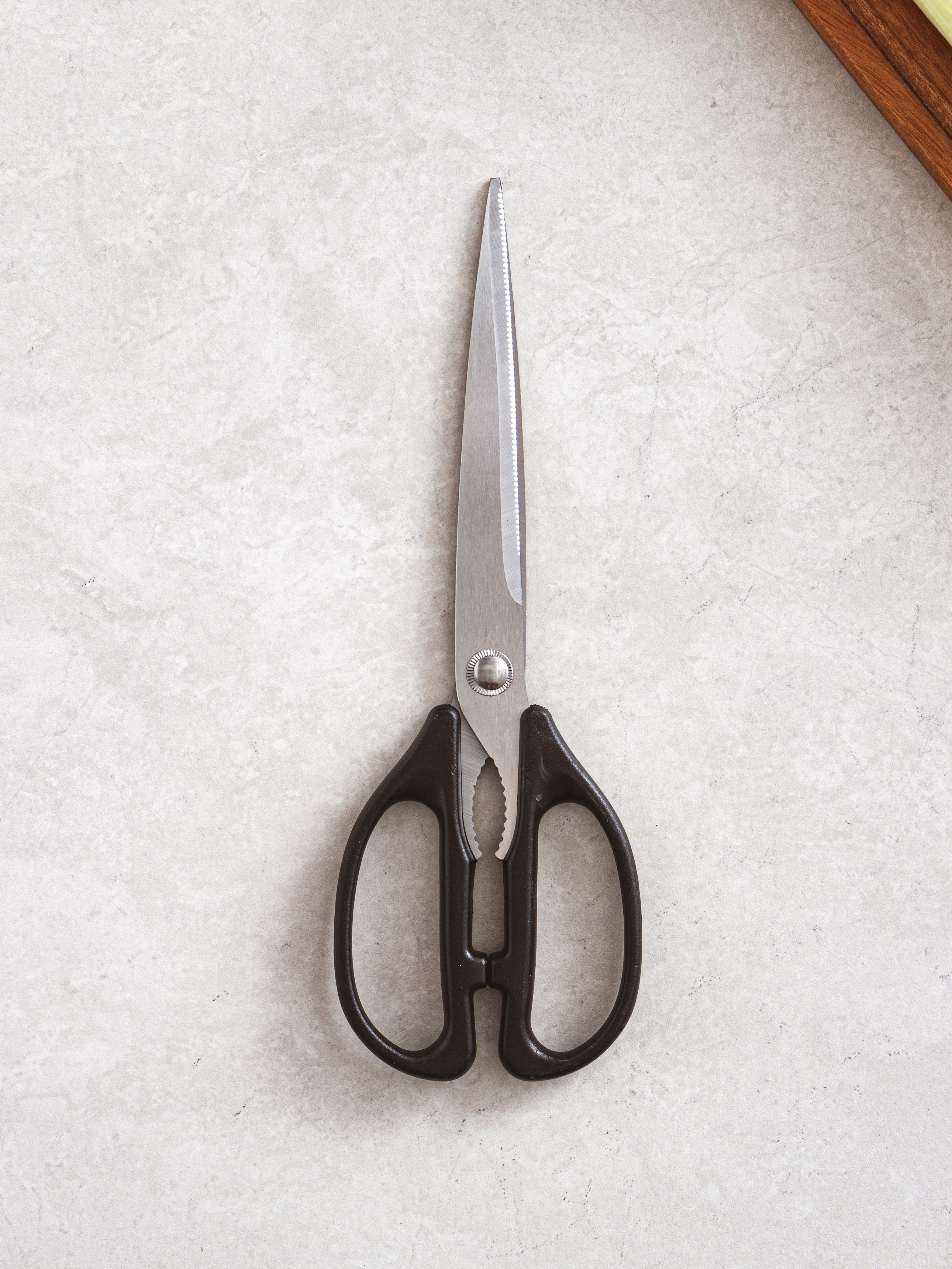 two-handed kitchen scissors