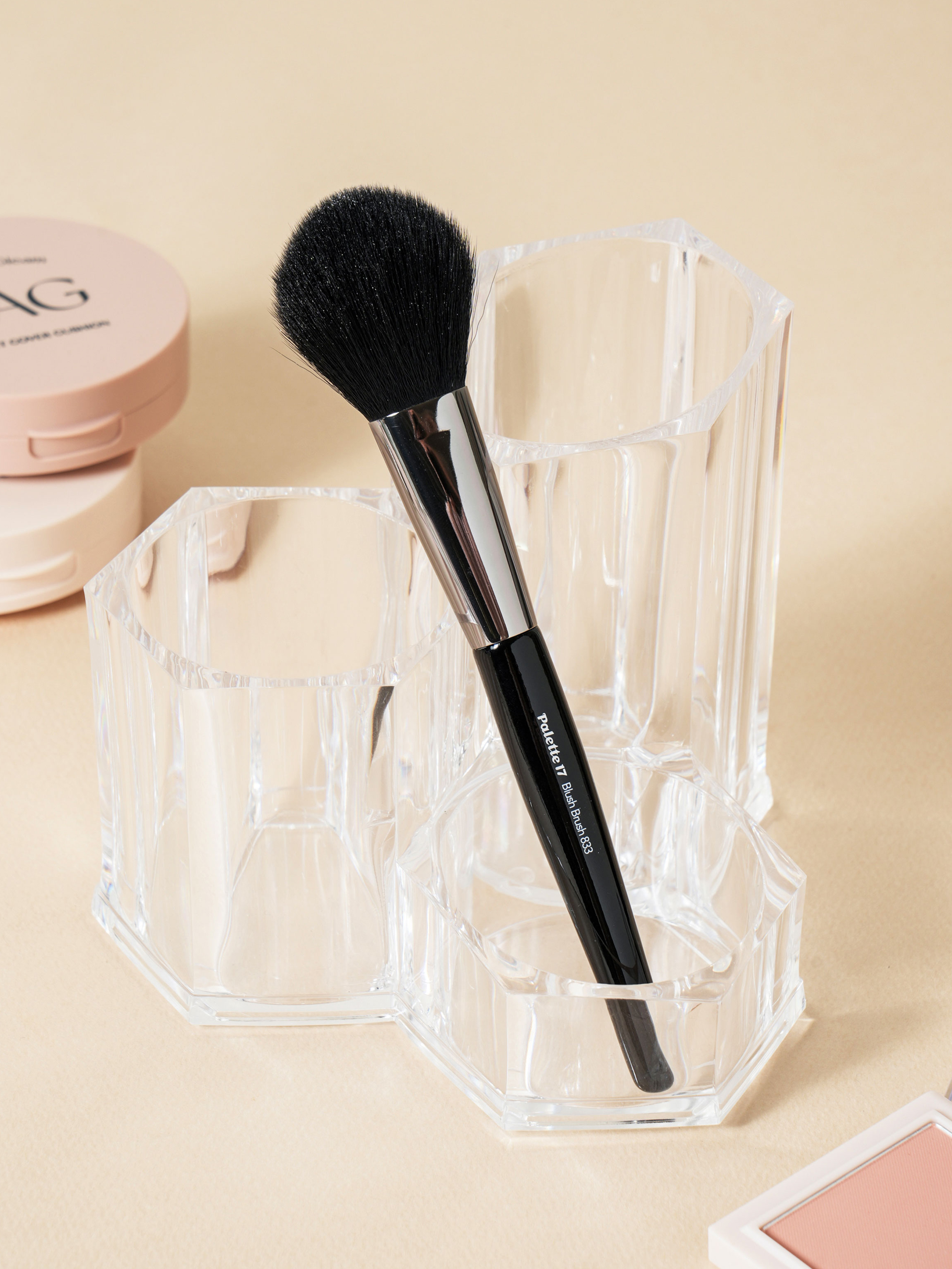 Palette 17 Blusher Brush