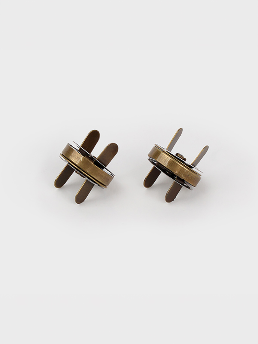 2 sets of 1.8cm magnetic buttons for DIY