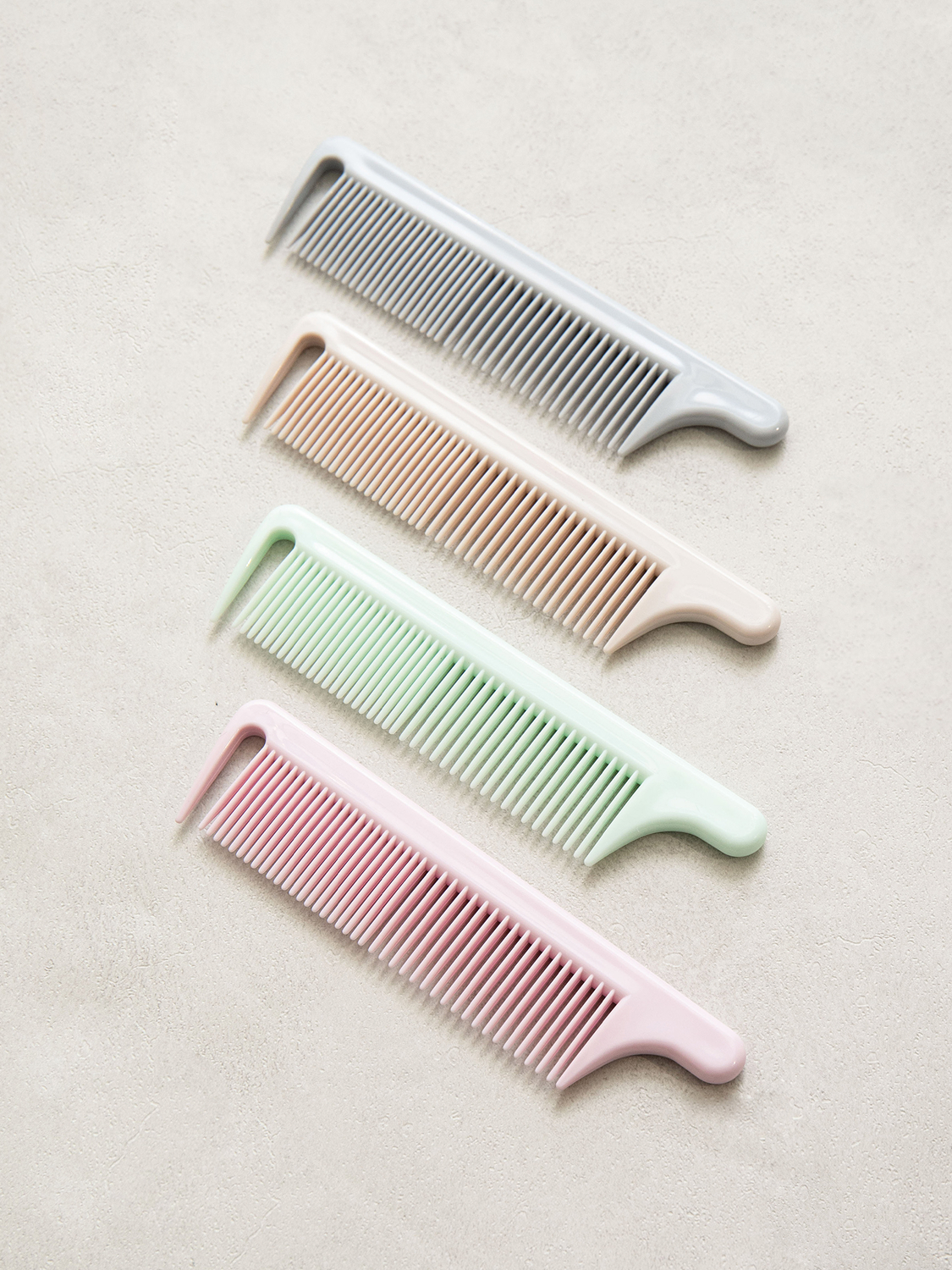 4 pocket mini tail combs