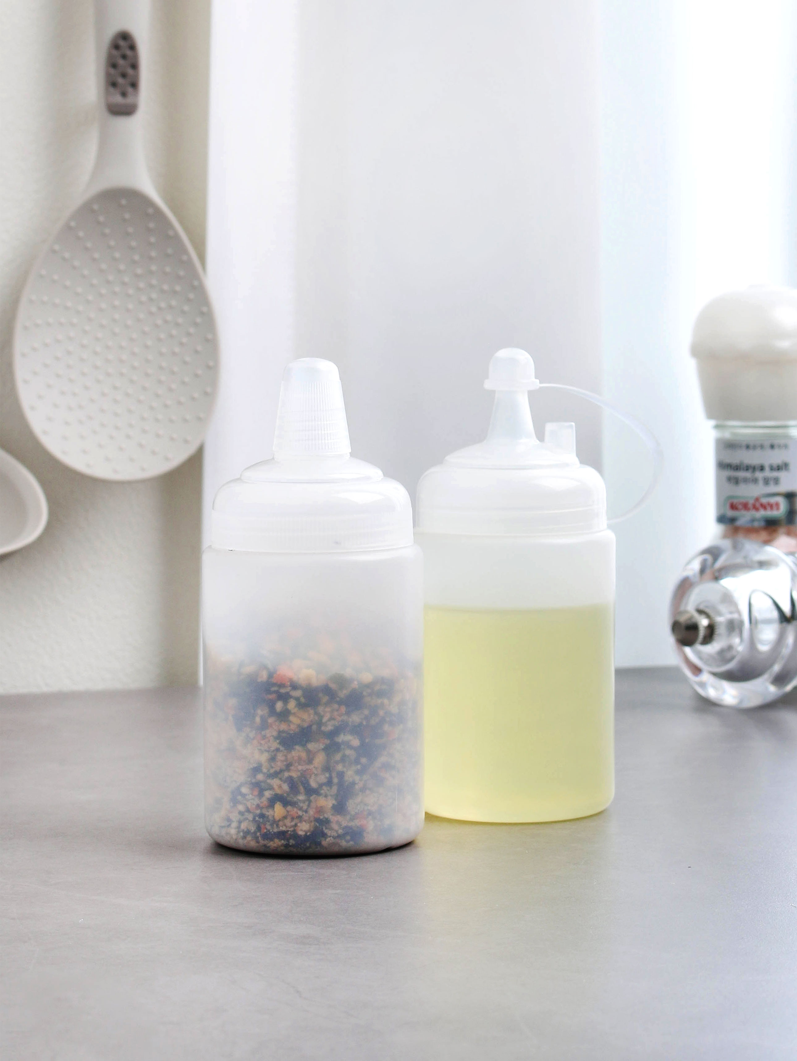 Powder container & sauce bottle 210 ml (2 packs)