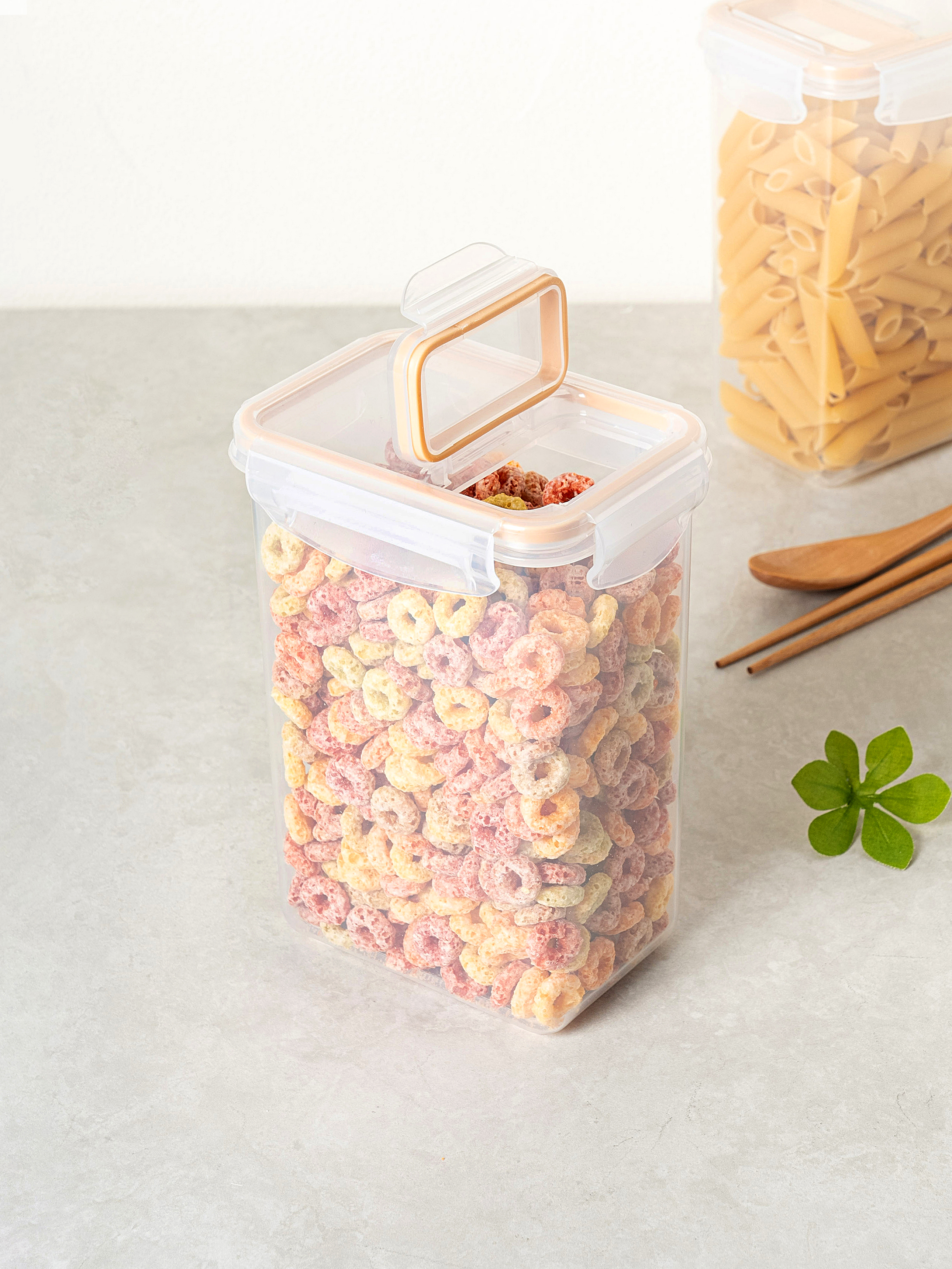Storage container with open lid 1.4 L