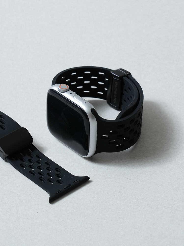 Silicone Magnet Strap Compatible with Apple Watch 38/40/41/42 mm Black