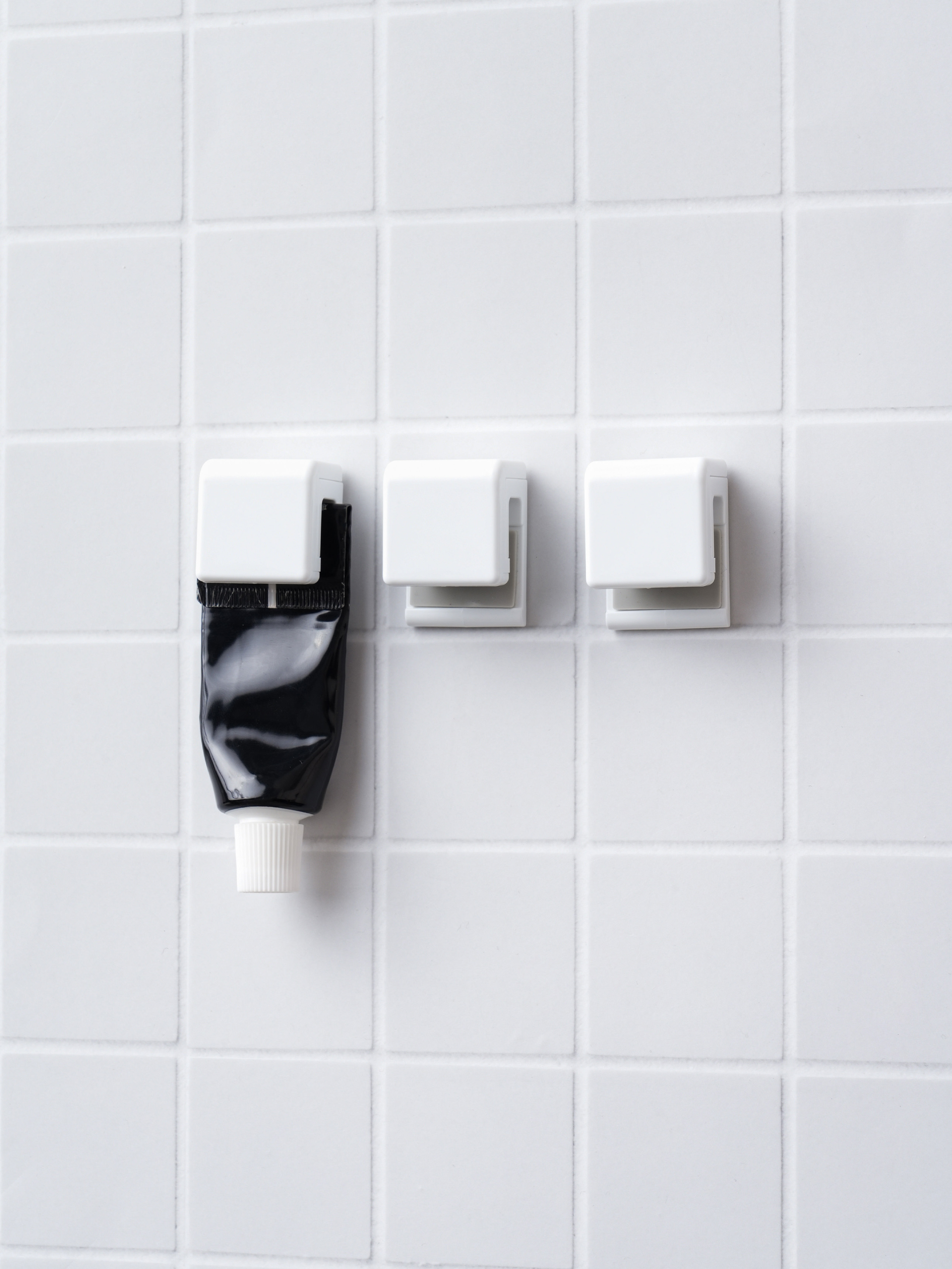 3 toothpaste holders