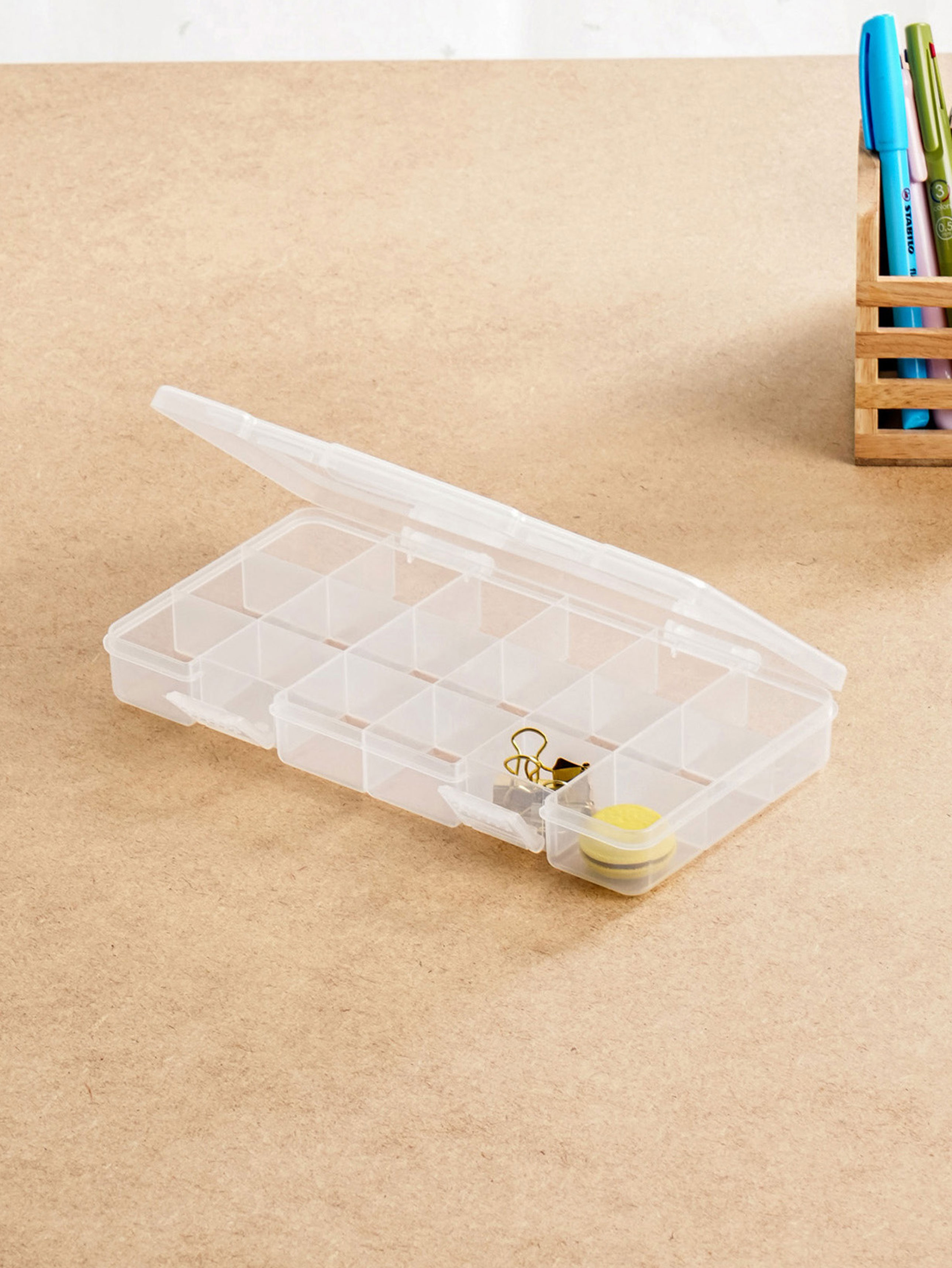 18 compartment multipurpose case