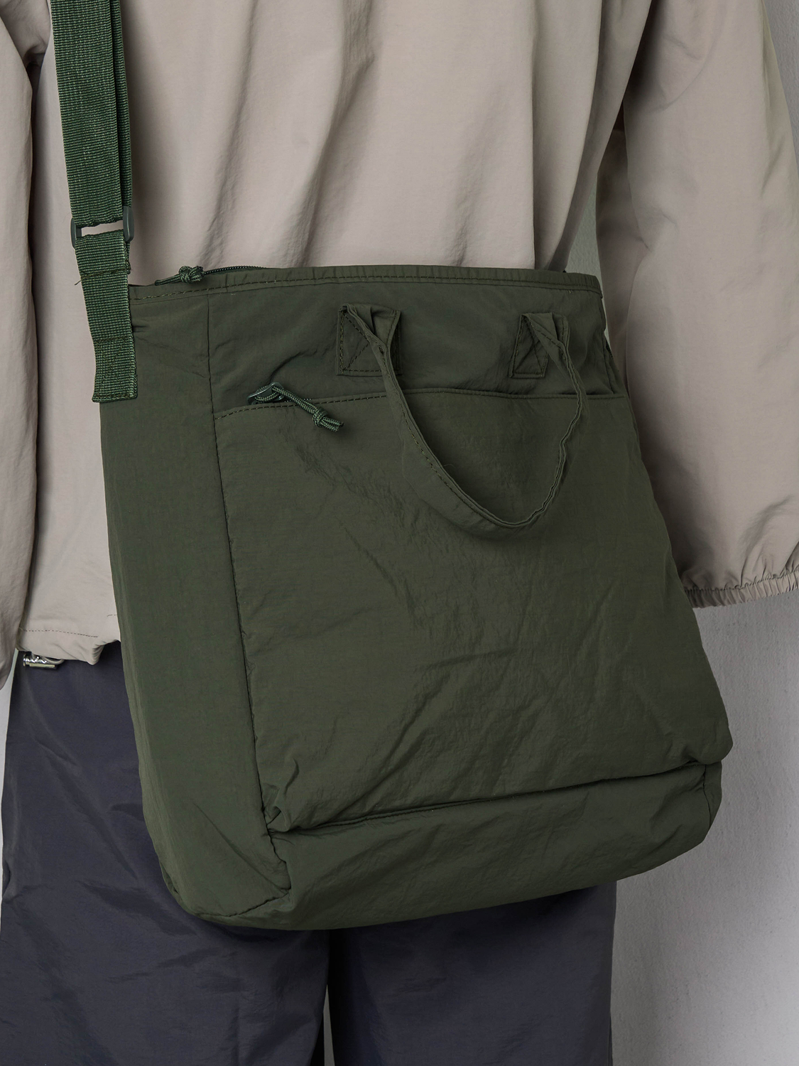 Nylon front pocket two-way bag khaki