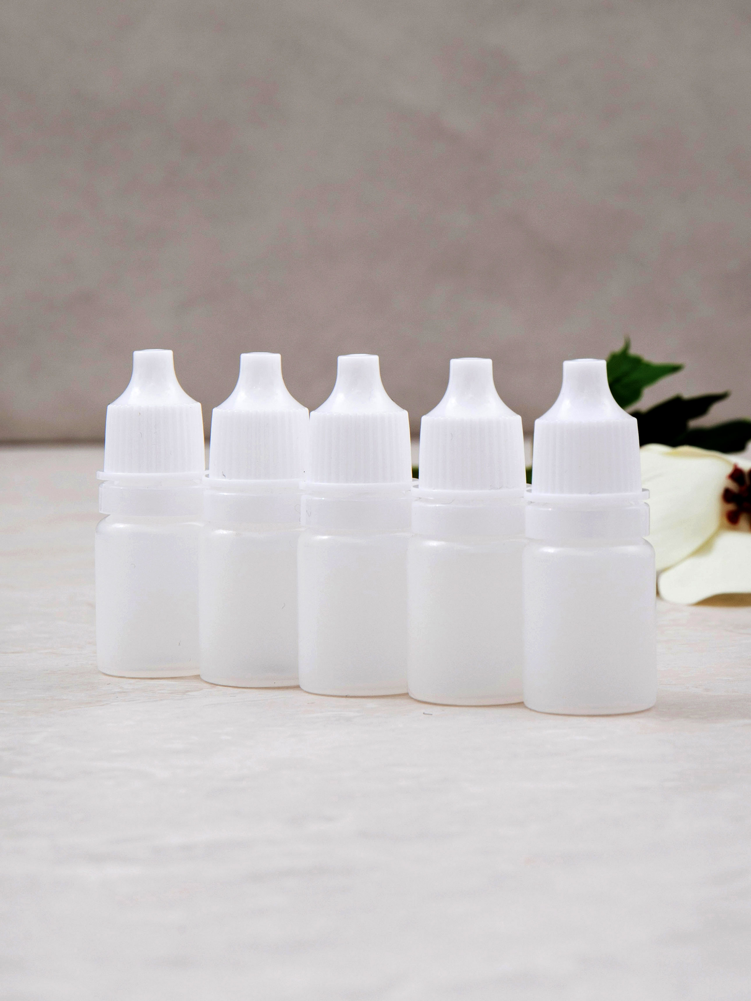 5 5 ml drop-type containers
