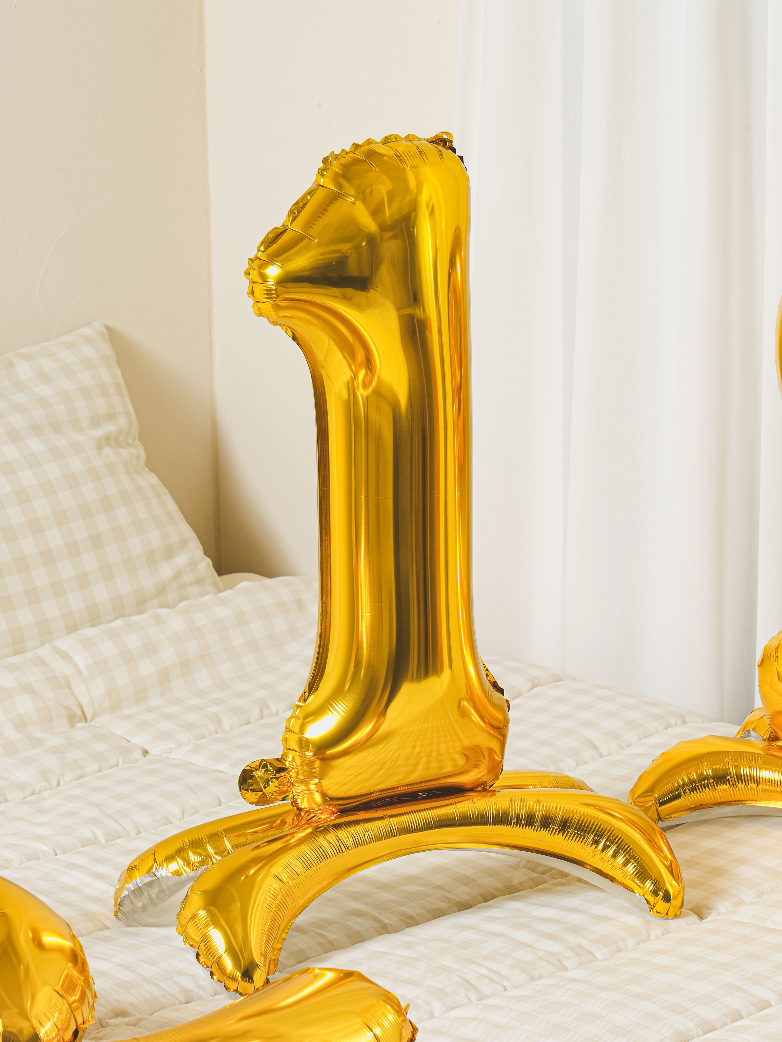 Gold Metallic Standing Number Balloon 1