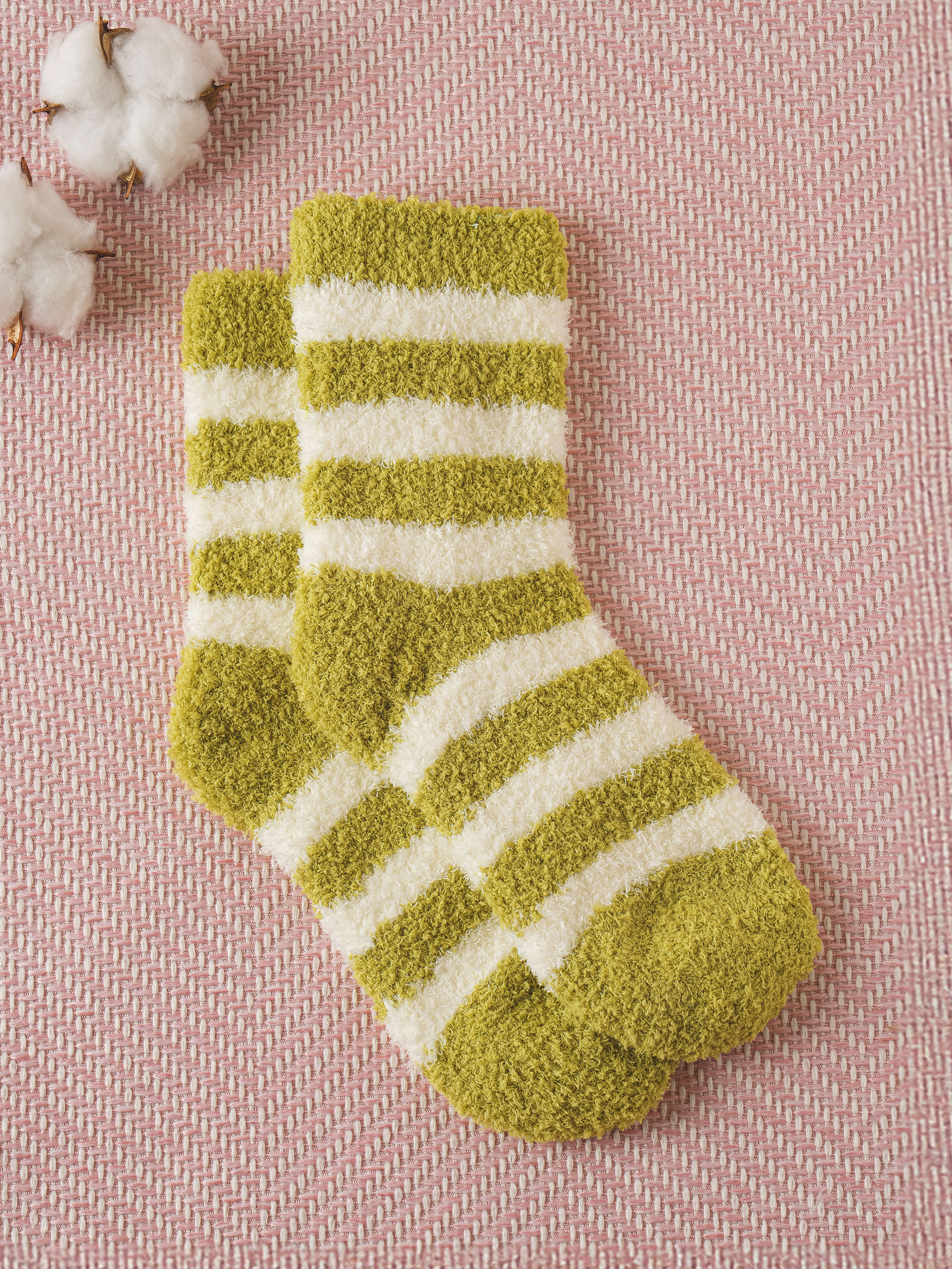 GGRN Women's Striped Sleep Socks Green