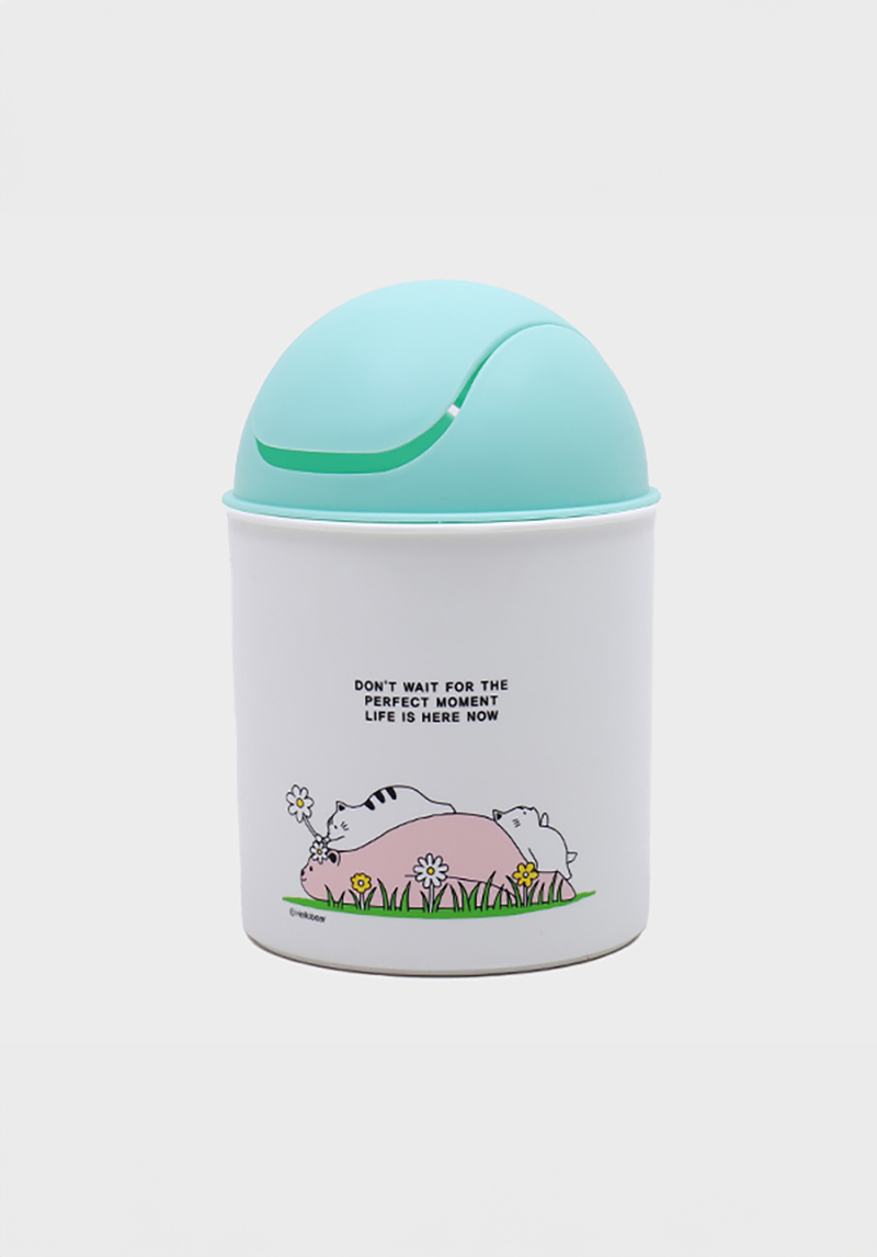 Hello Bear Trash Can
