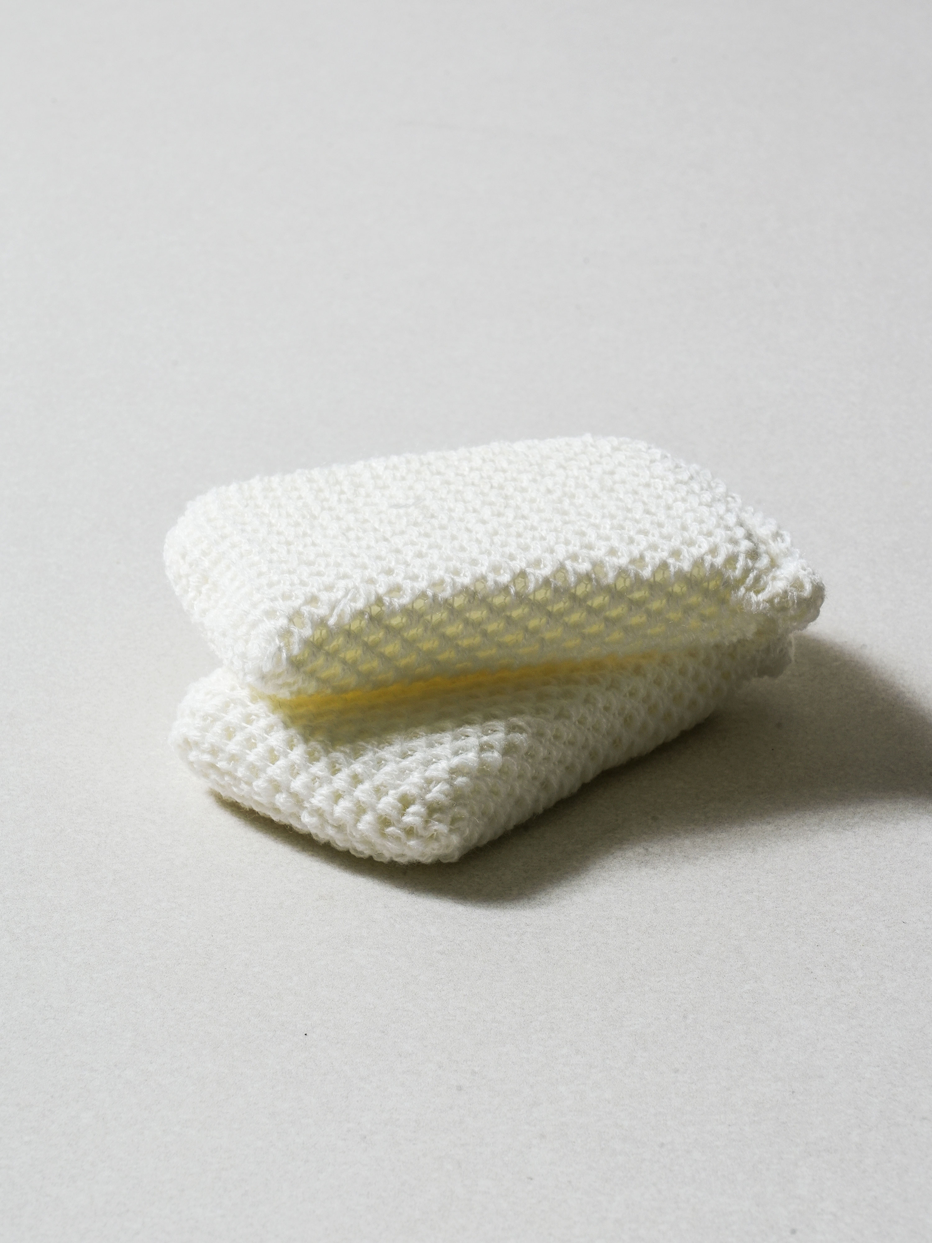 2 acrylic scrubbers