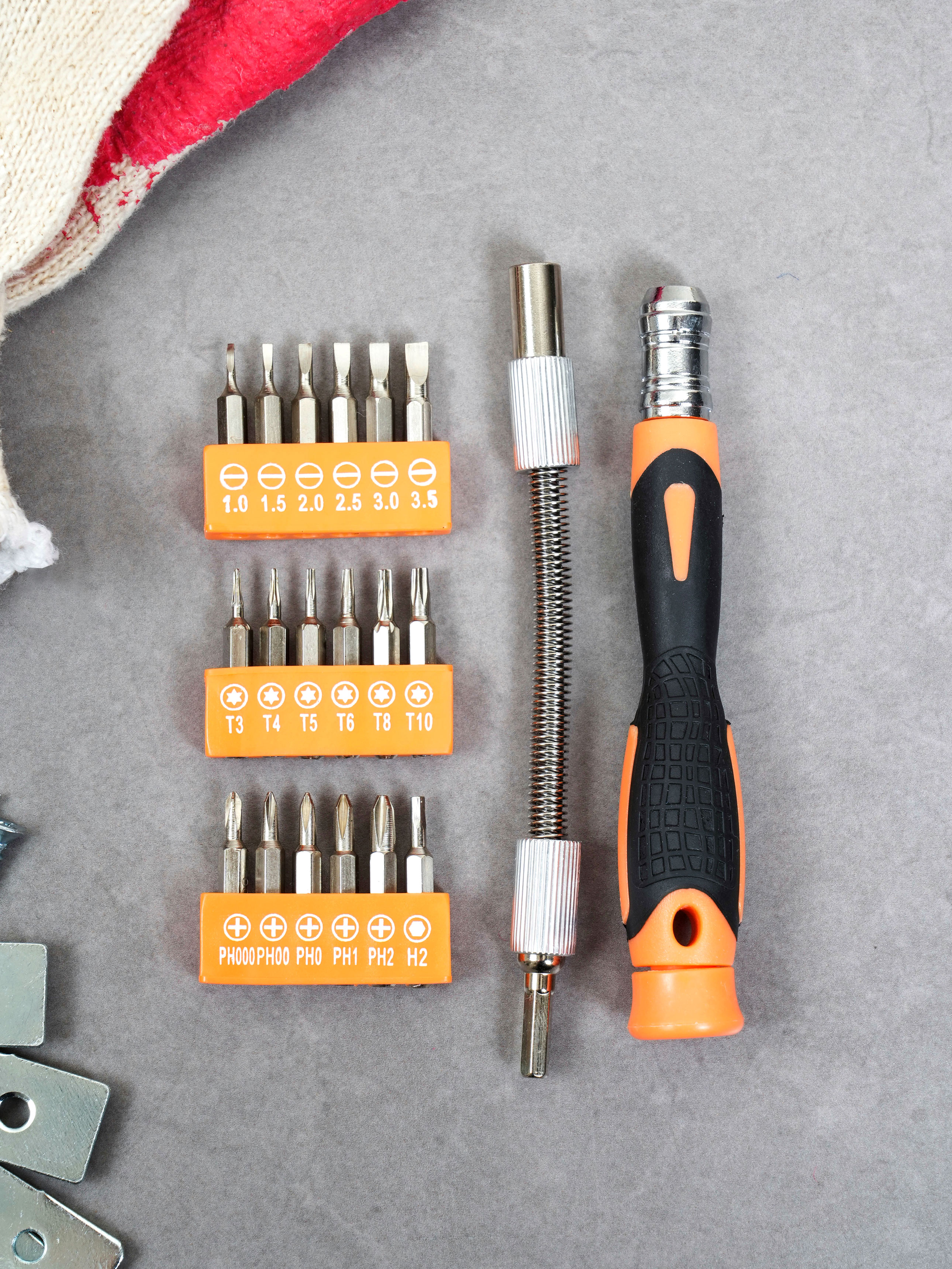 Angle Adjustable 18 in 1 Flexible Driver