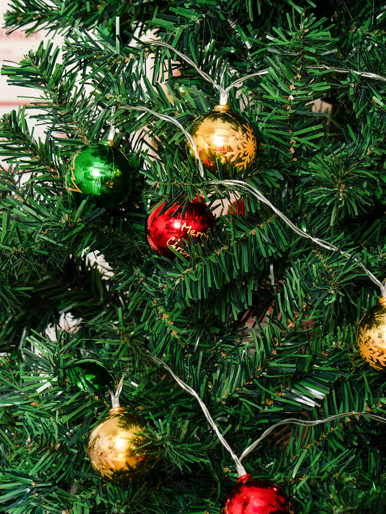 Christmas at Home LED Ball Bulb Garland 1.7 m 10 bulbs
