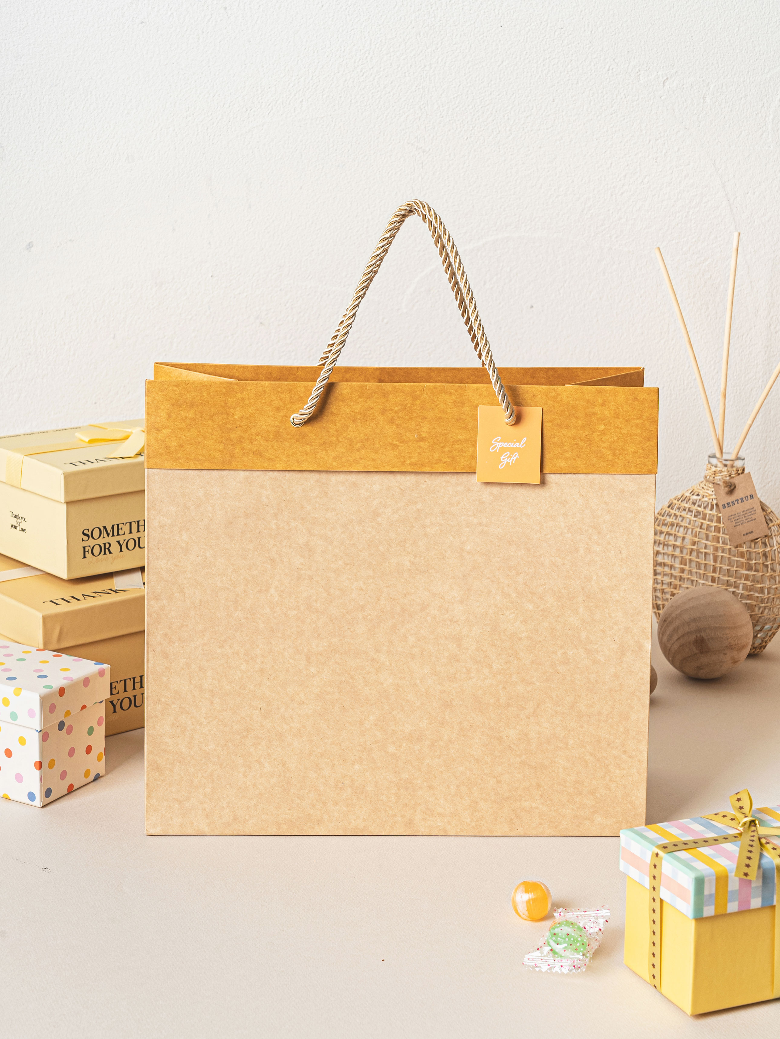 Top Point Kraft Horizontal Gift Bag M Yellow