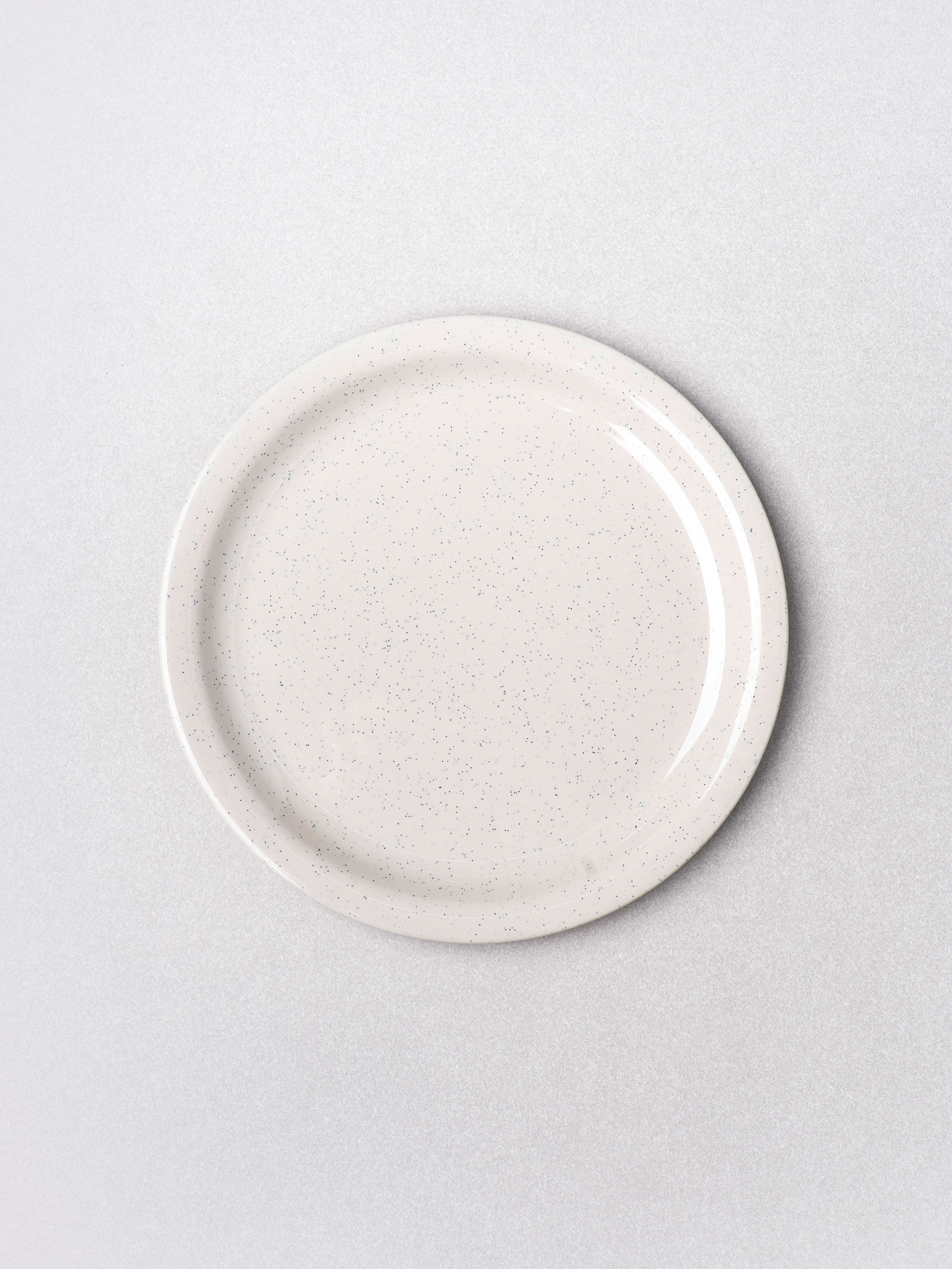 White melamine round plate 30 cm
