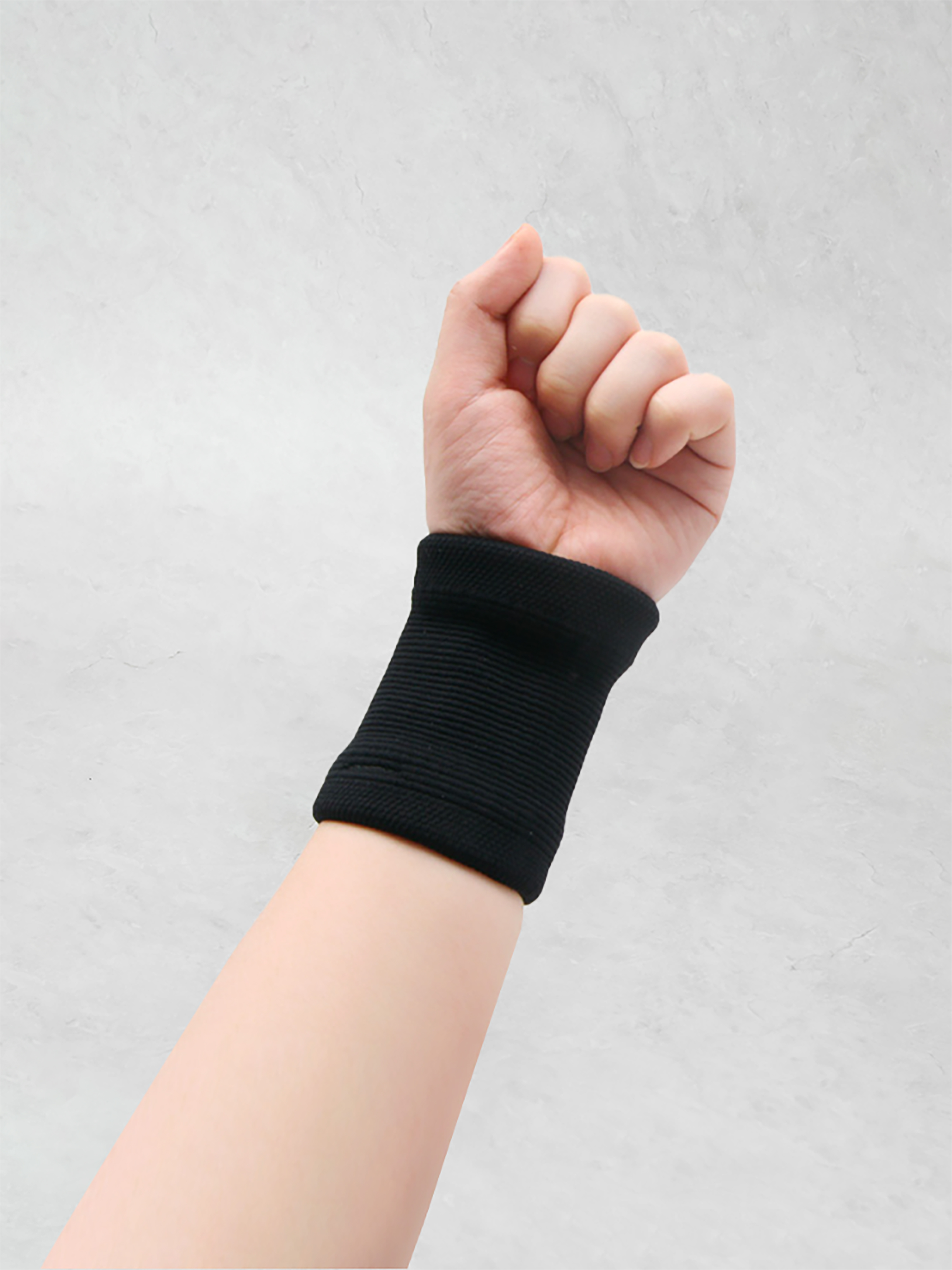 2 basic wrist guards included