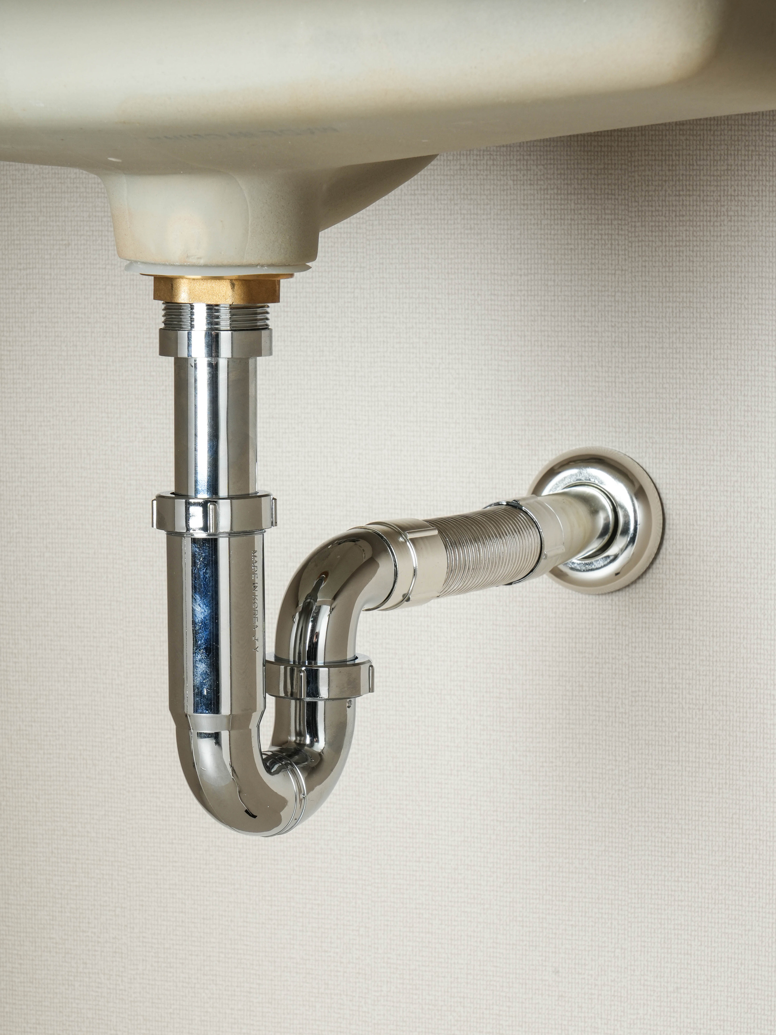 Washbasin wall trap P type