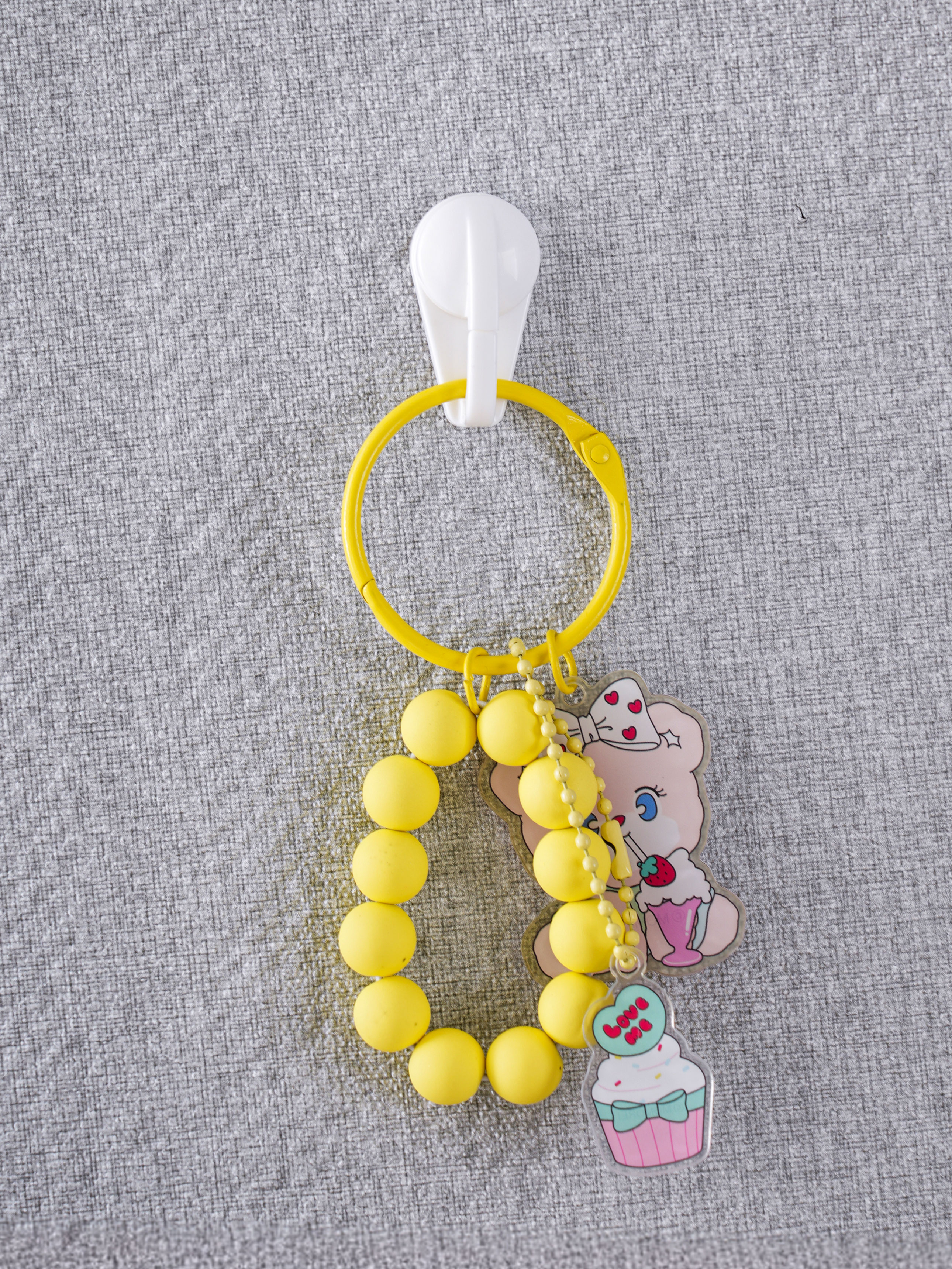 3 pin hooks for hanging calendars
